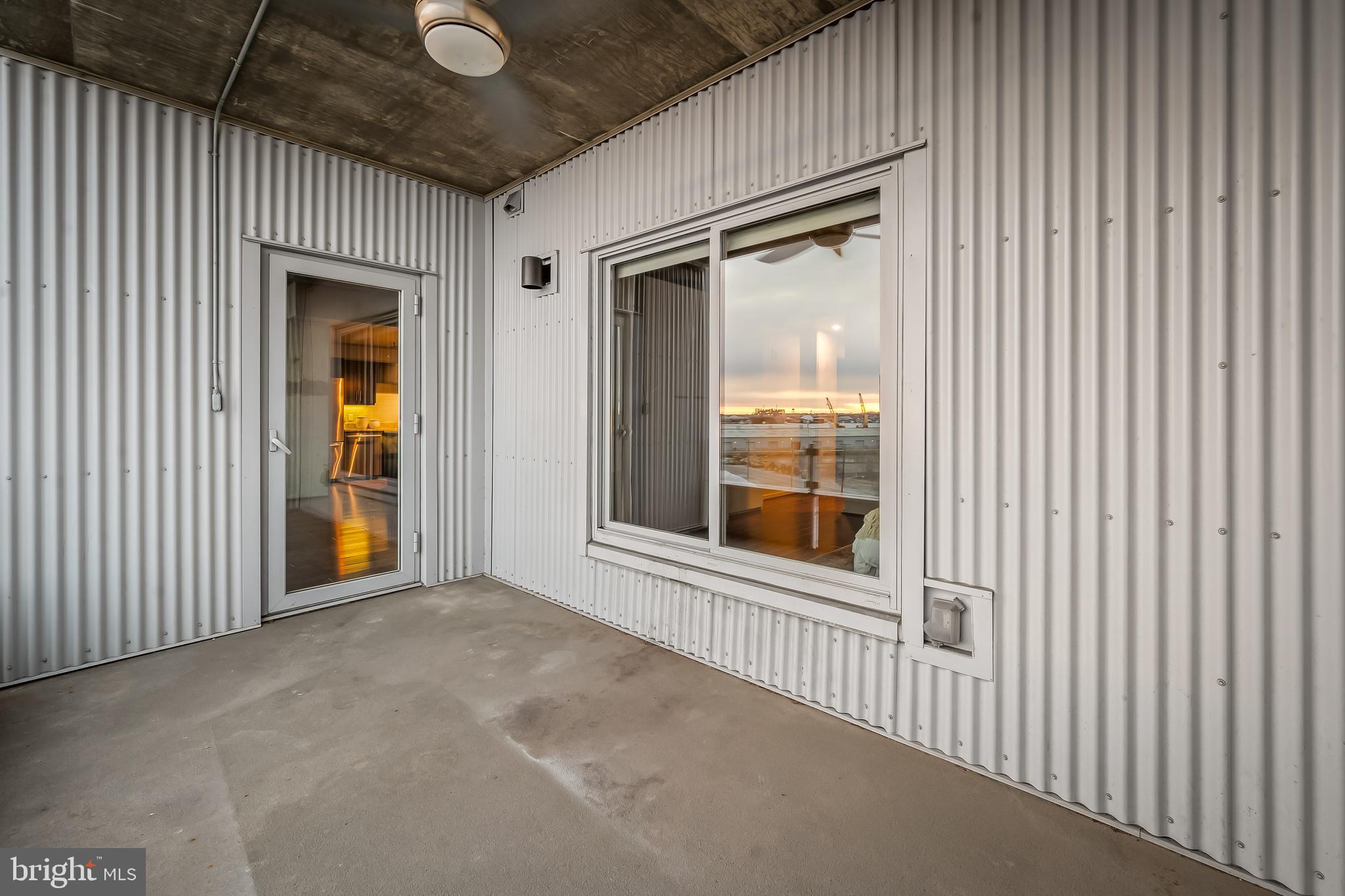 LOCUST POINT - Residential