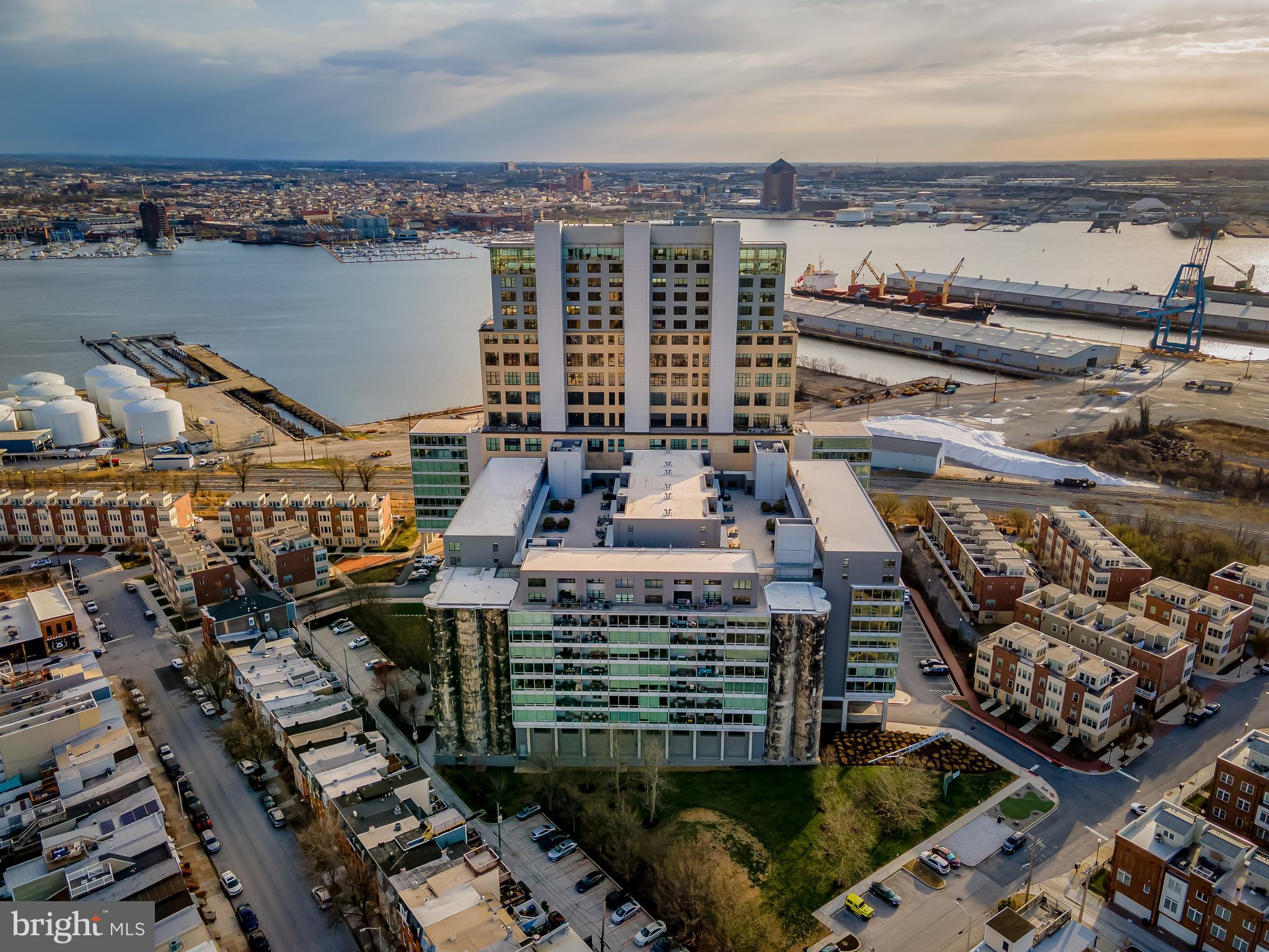 LOCUST POINT - Residential