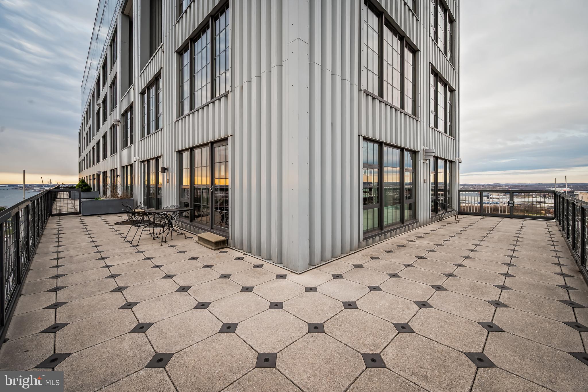 LOCUST POINT - Residential