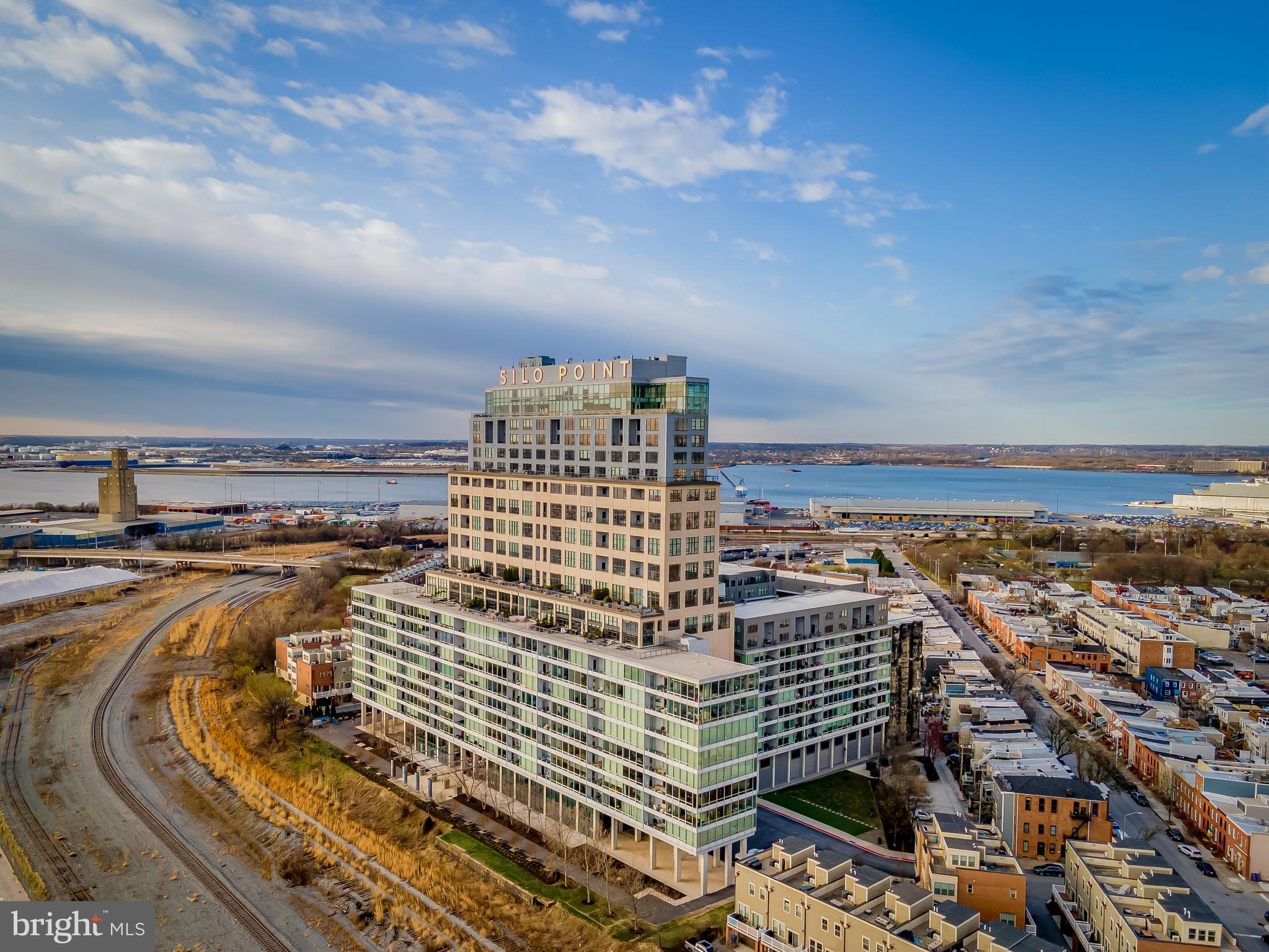 LOCUST POINT - Residential