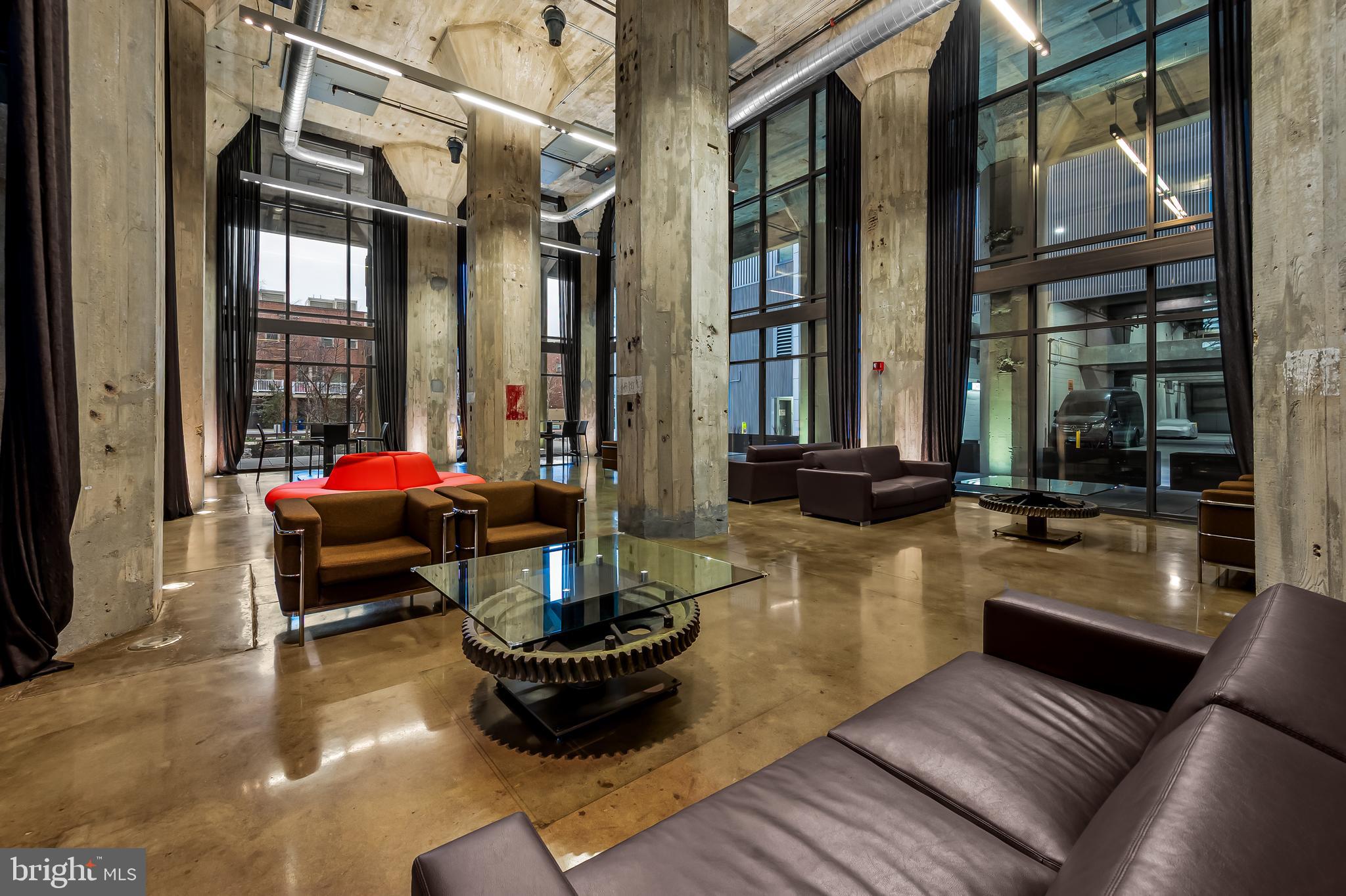 LOCUST POINT - Residential