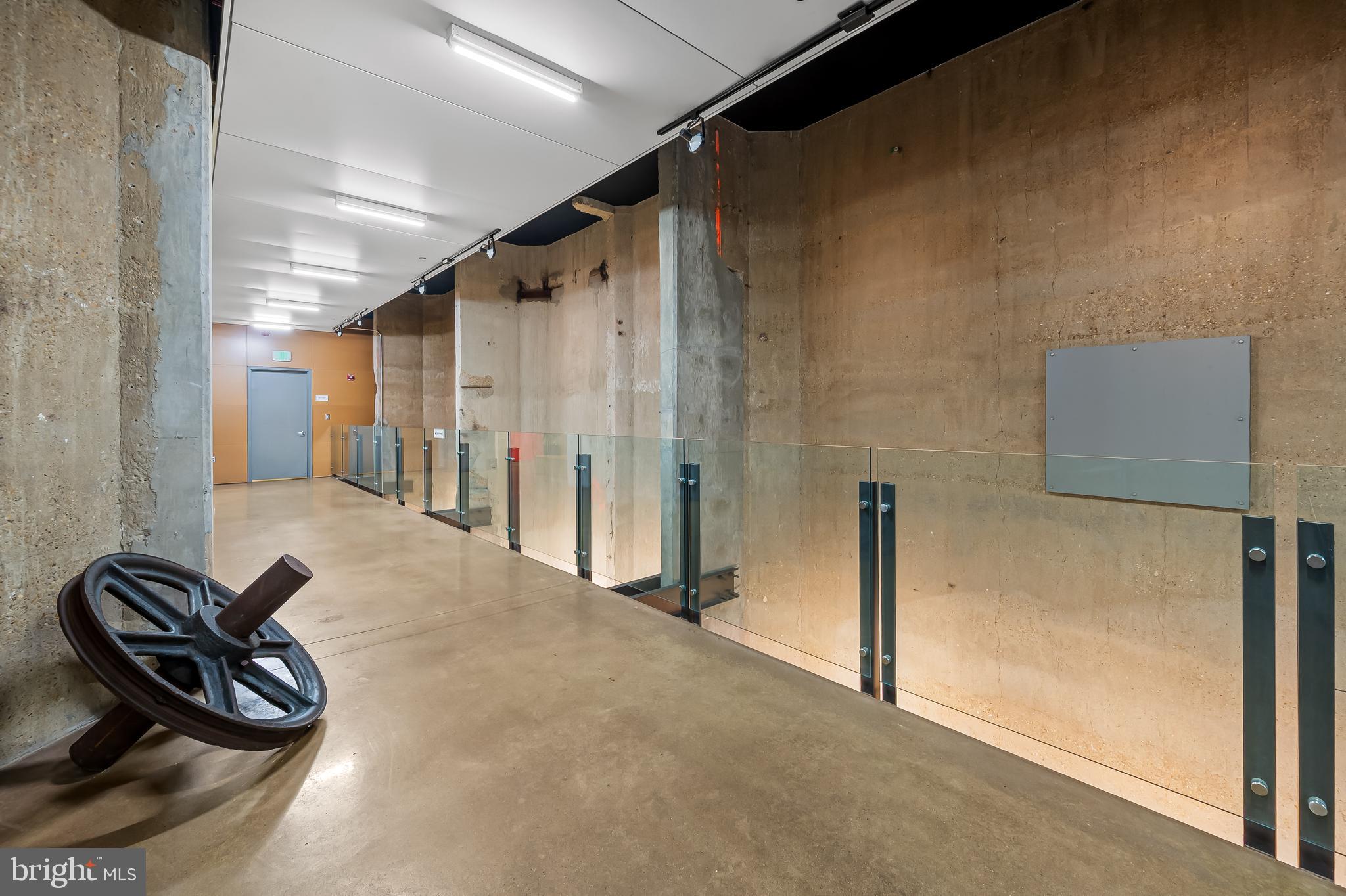 LOCUST POINT - Residential