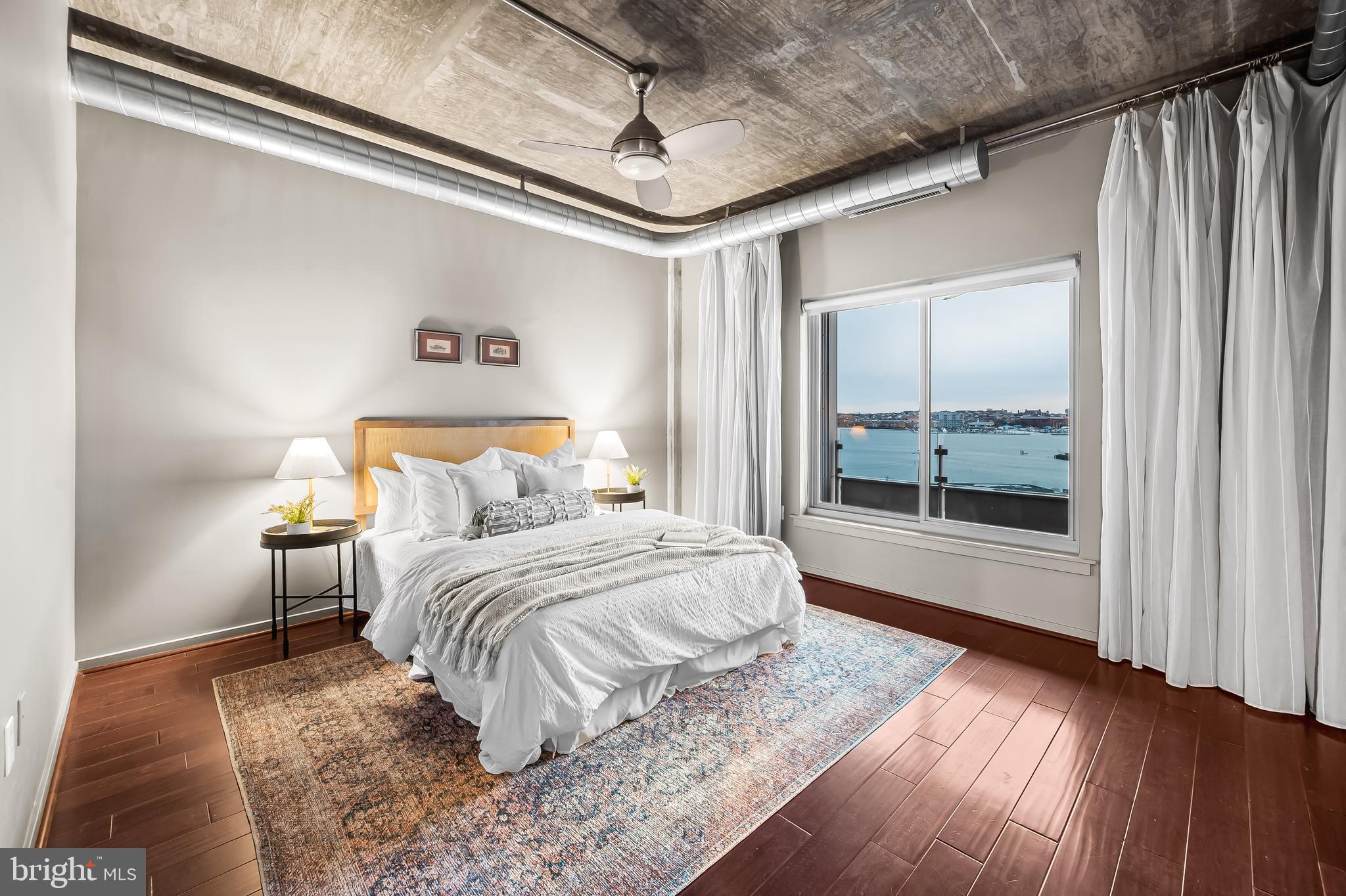 LOCUST POINT - Residential