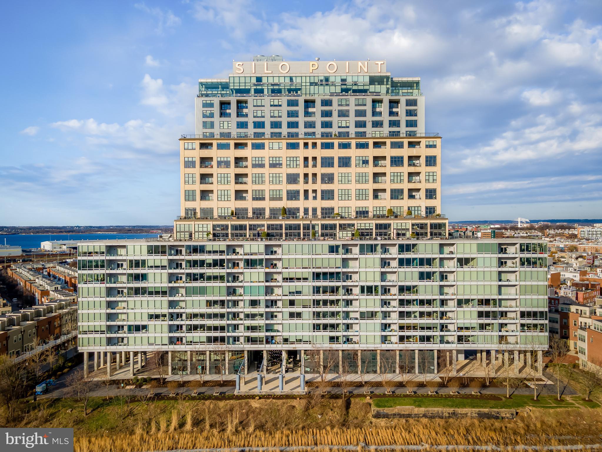 LOCUST POINT - Residential