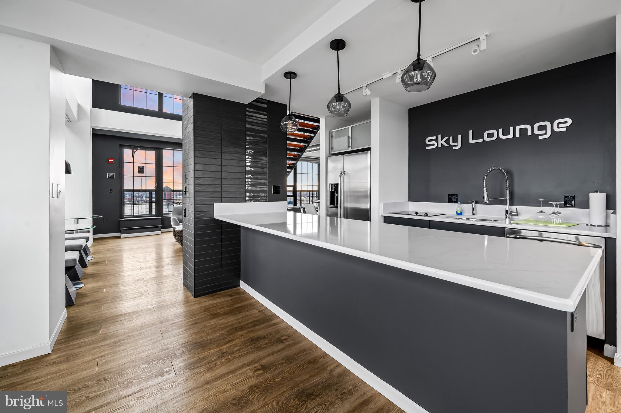 LOCUST POINT - Residential