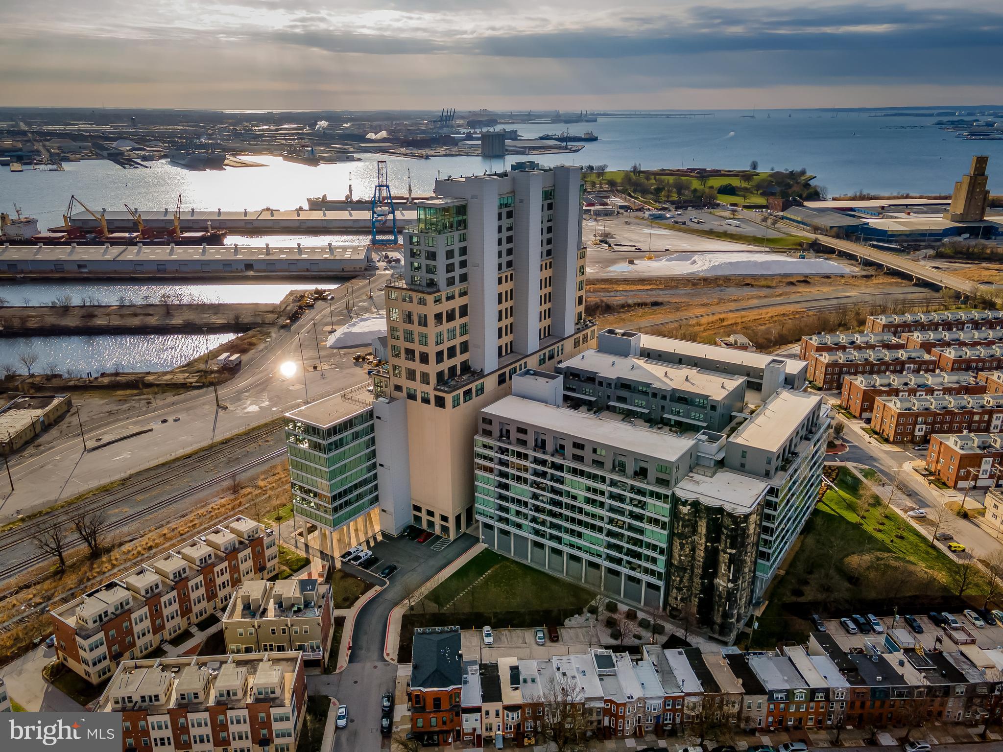 LOCUST POINT - Residential