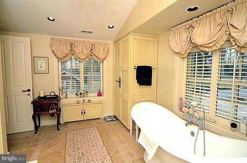 COCKEYSVILLE - Residential Lease