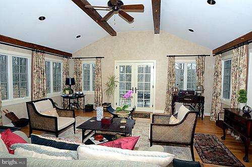 COCKEYSVILLE - Residential Lease