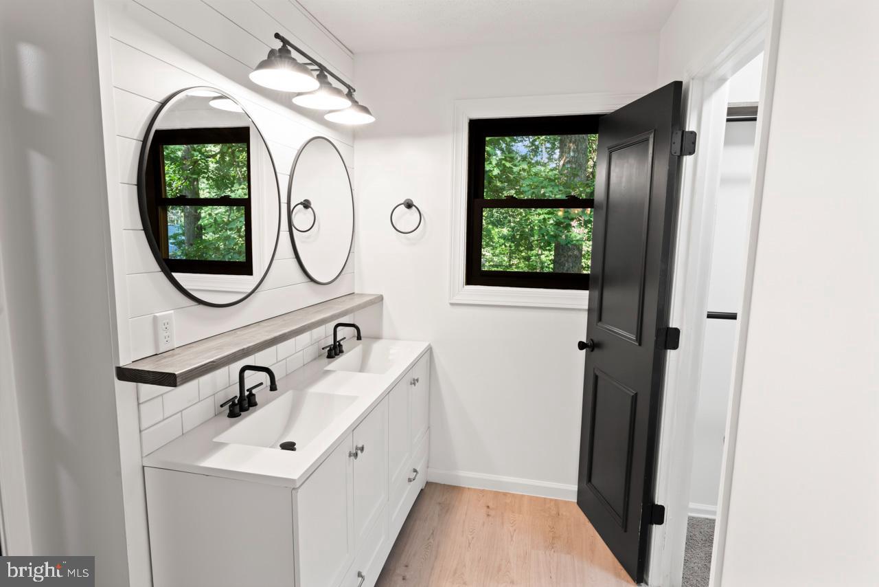 LAKE OF THE WOODS - Residential