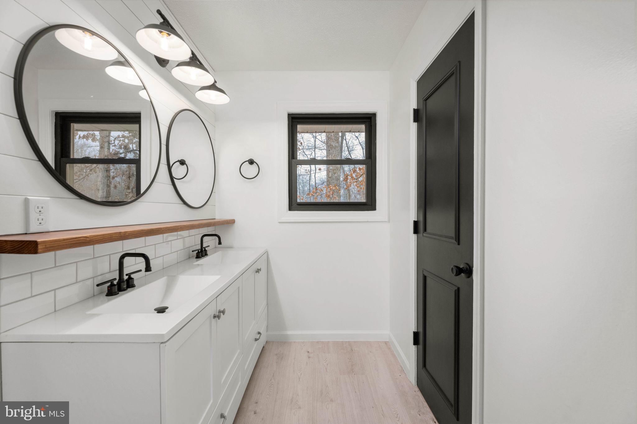 LAKE OF THE WOODS - Residential