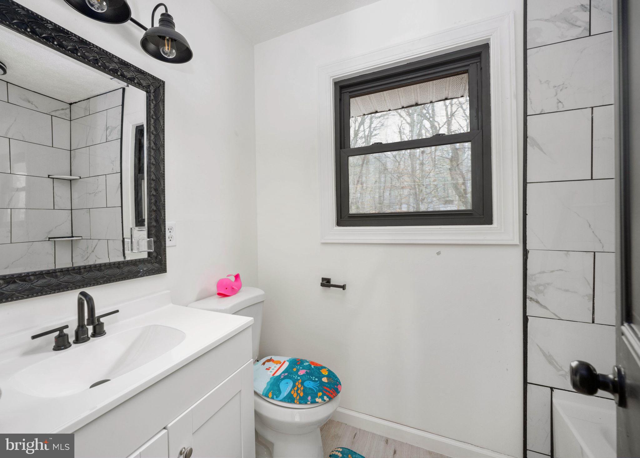 LAKE OF THE WOODS - Residential