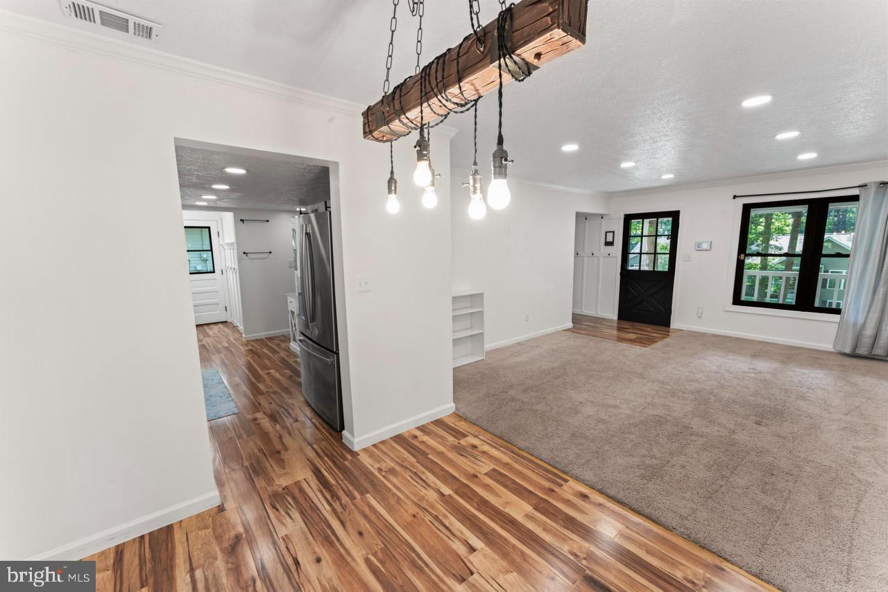 LAKE OF THE WOODS - Residential