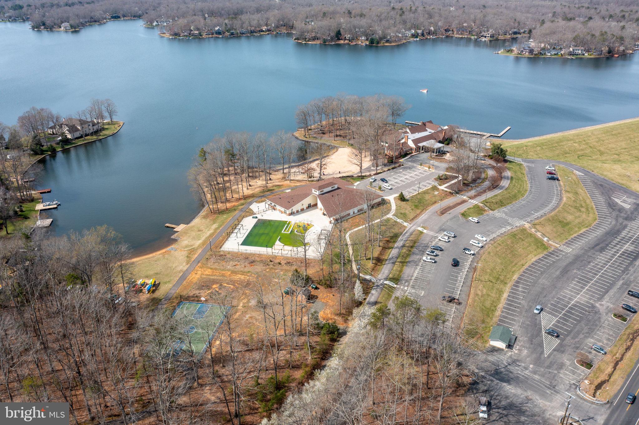 LAKE OF THE WOODS - Residential