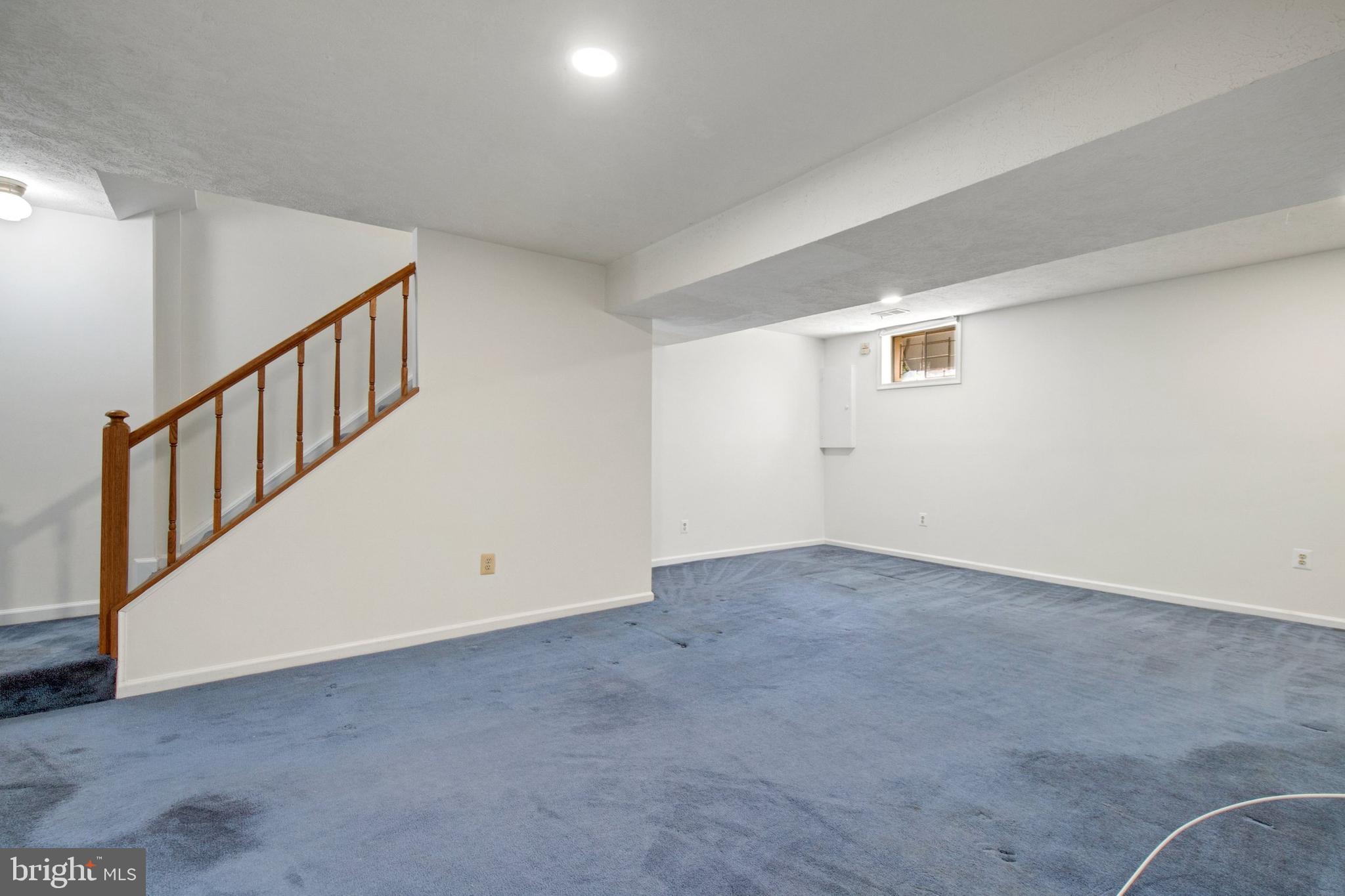 ADAMS WALK - Residential