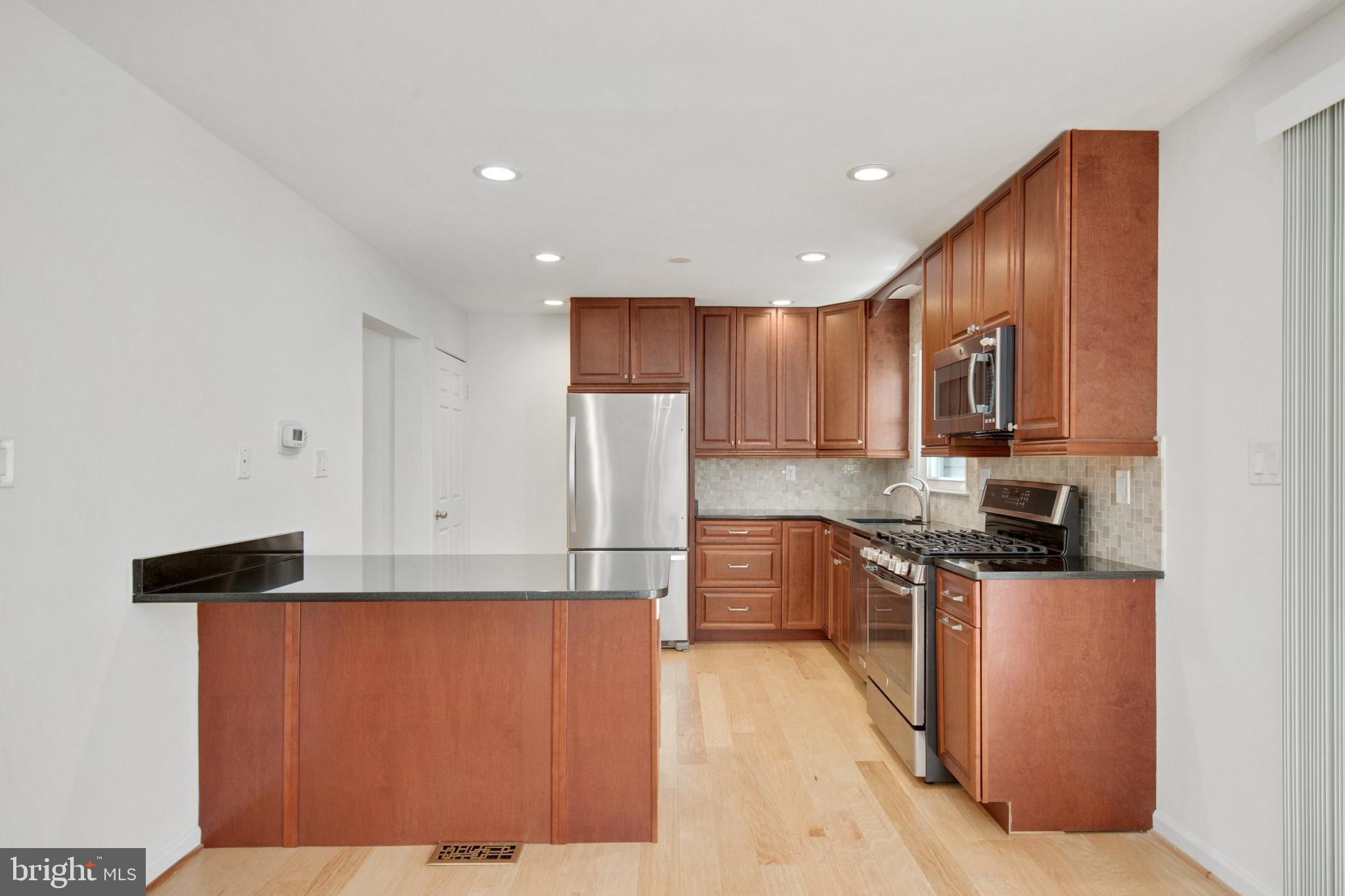 ADAMS WALK - Residential