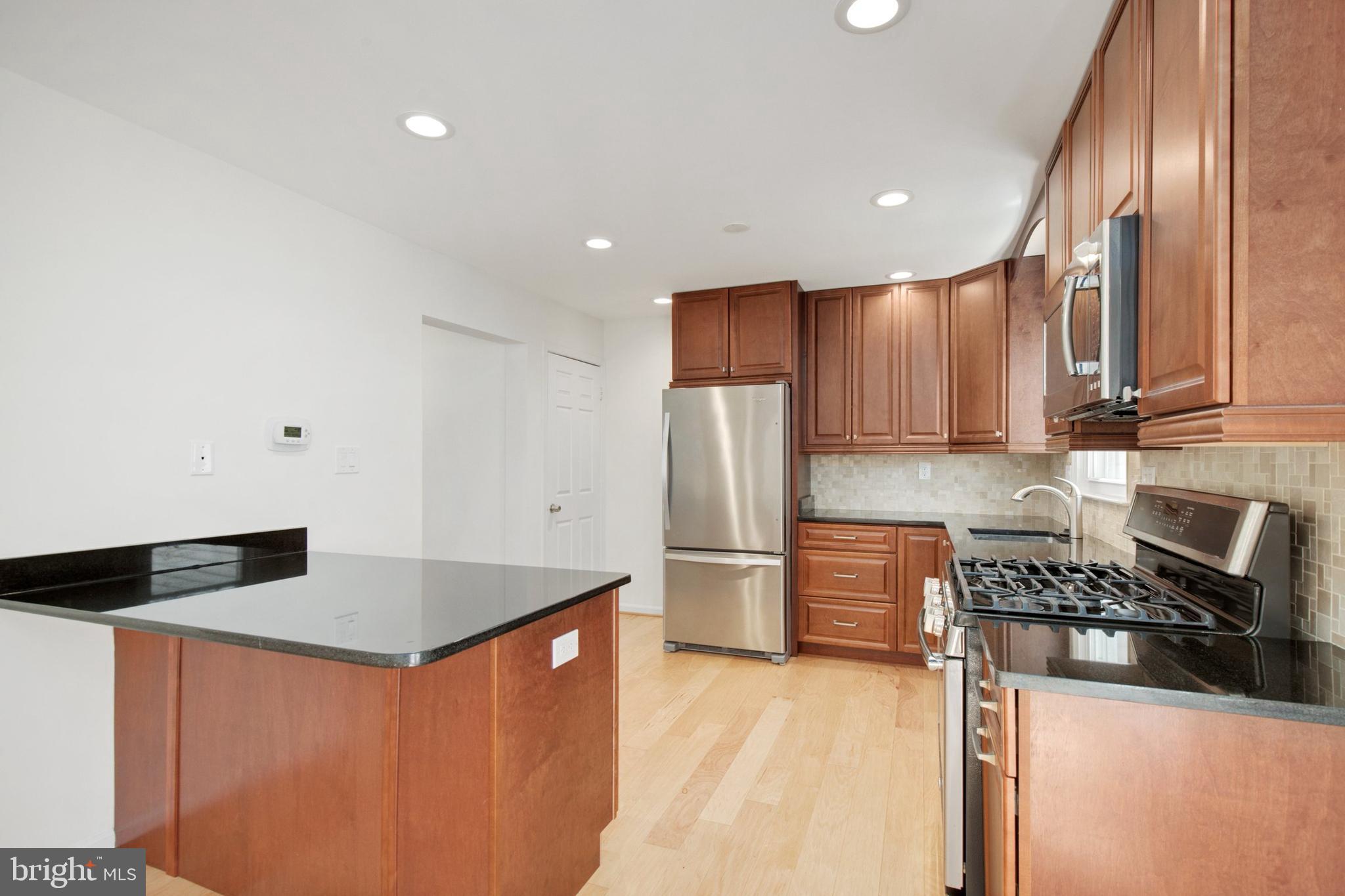 ADAMS WALK - Residential