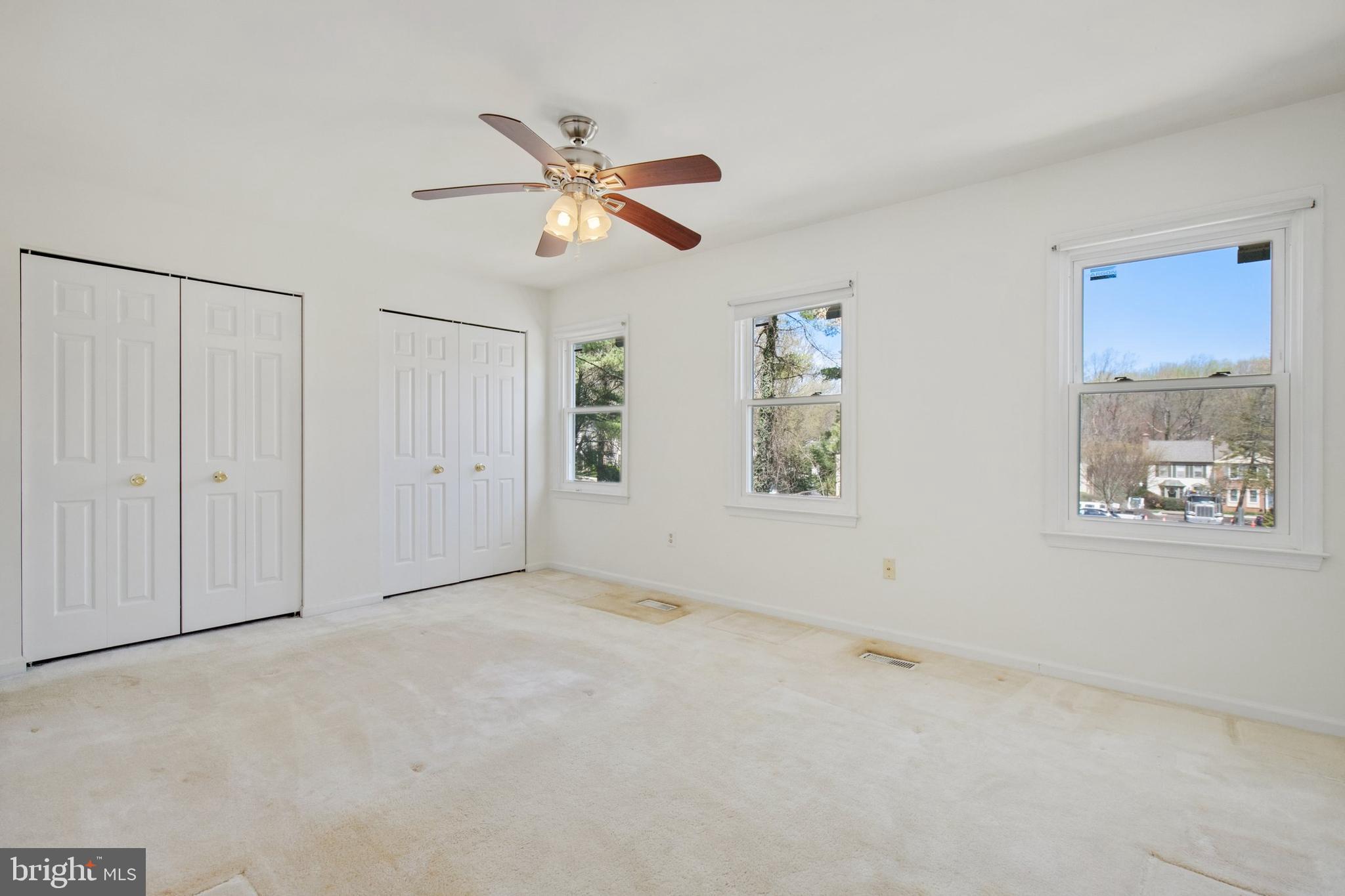 ADAMS WALK - Residential