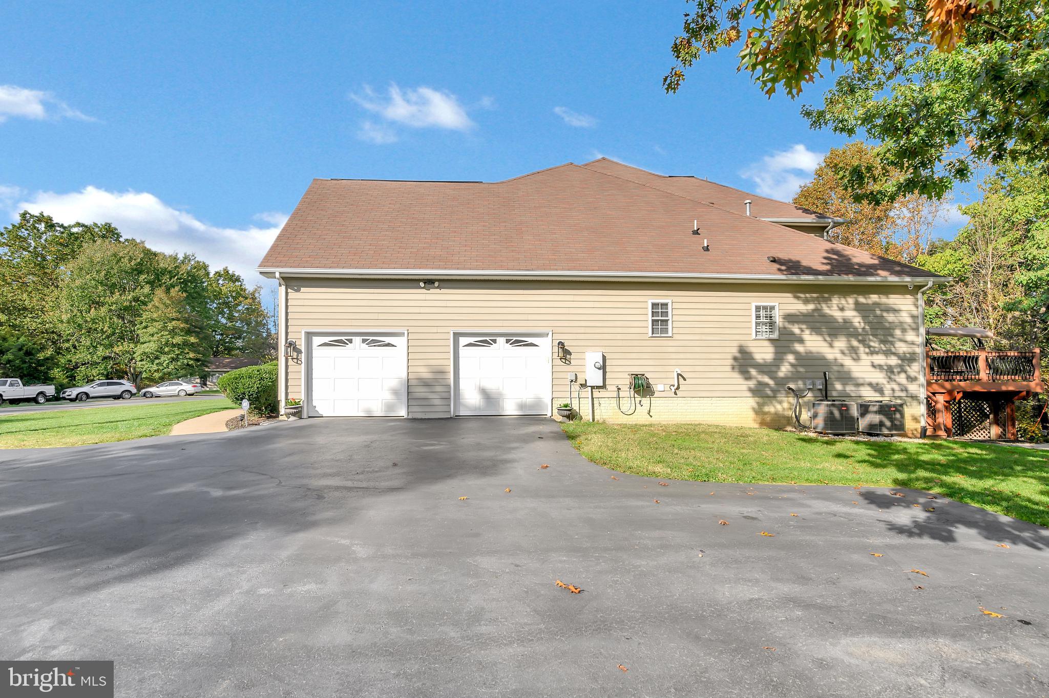 PLEASANT VILLAGE - Residential