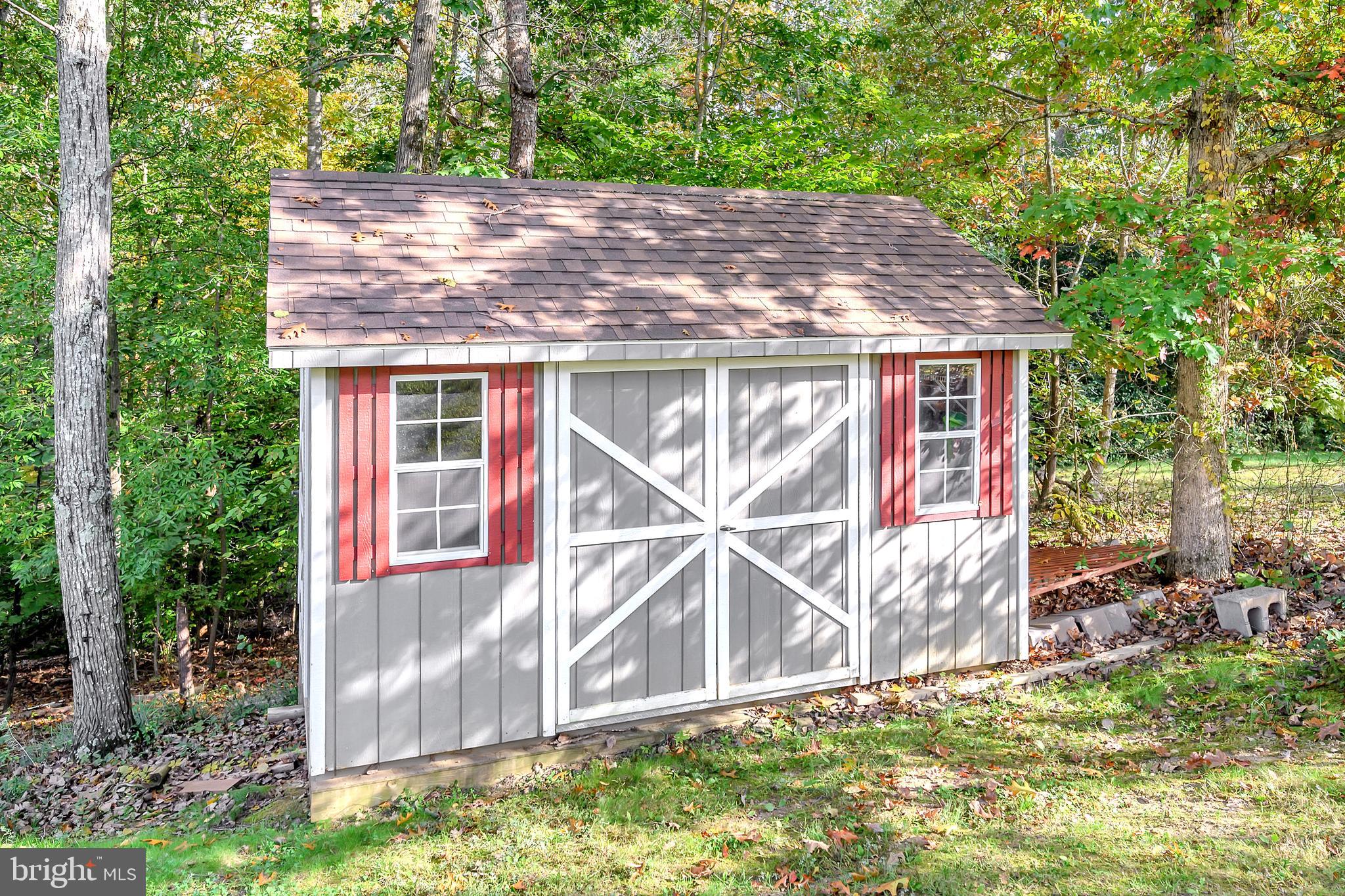 PLEASANT VILLAGE - Residential