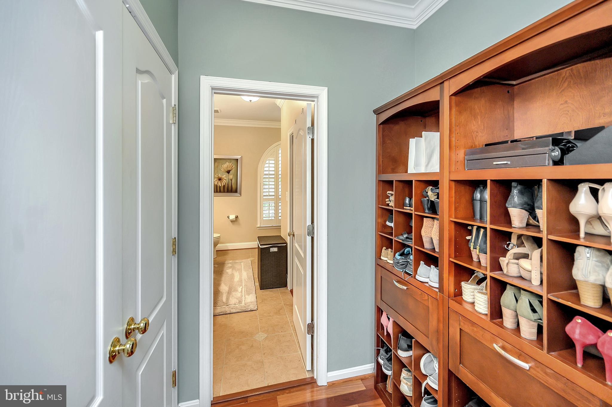 PLEASANT VILLAGE - Residential