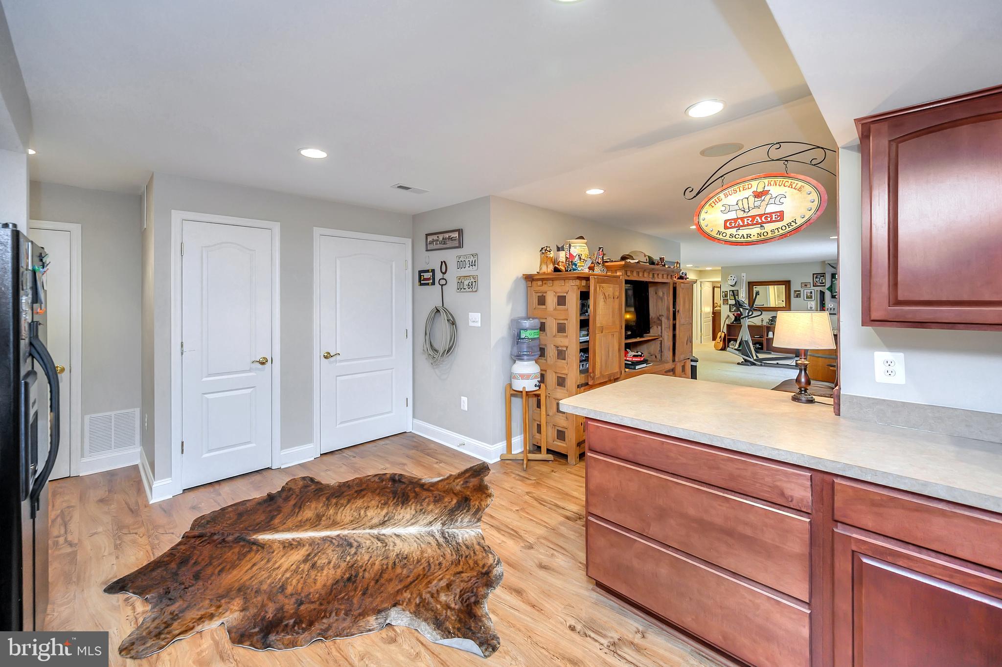 PLEASANT VILLAGE - Residential