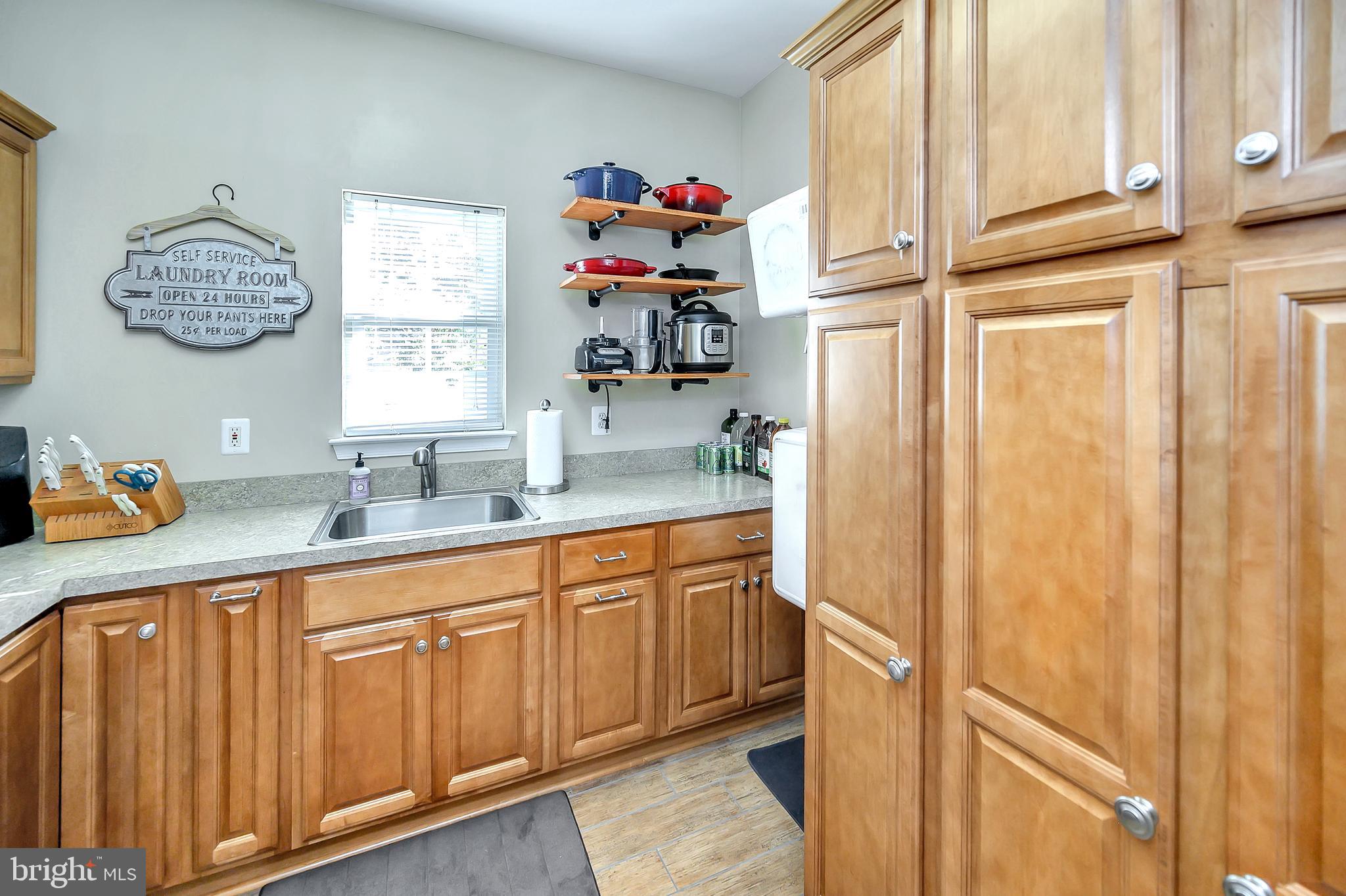 PLEASANT VILLAGE - Residential