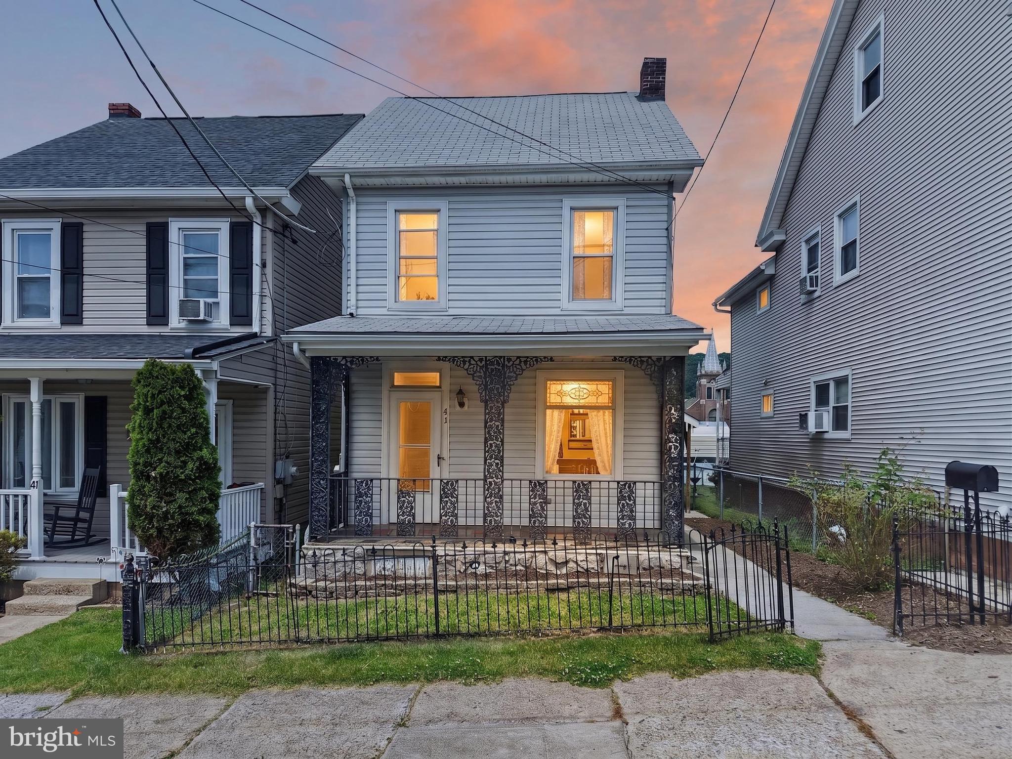 43 E PHILLIPS STREET