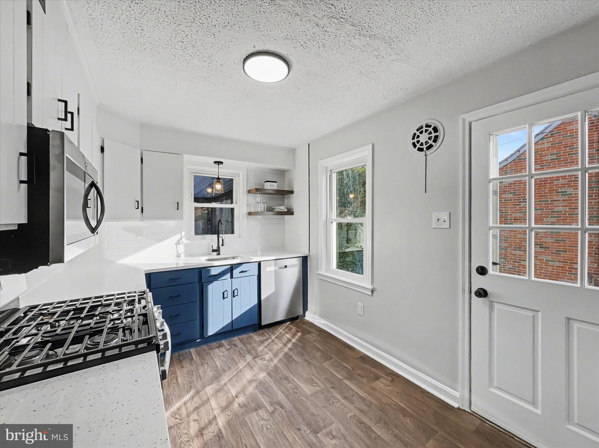 OLDE EAST YORK - Residential