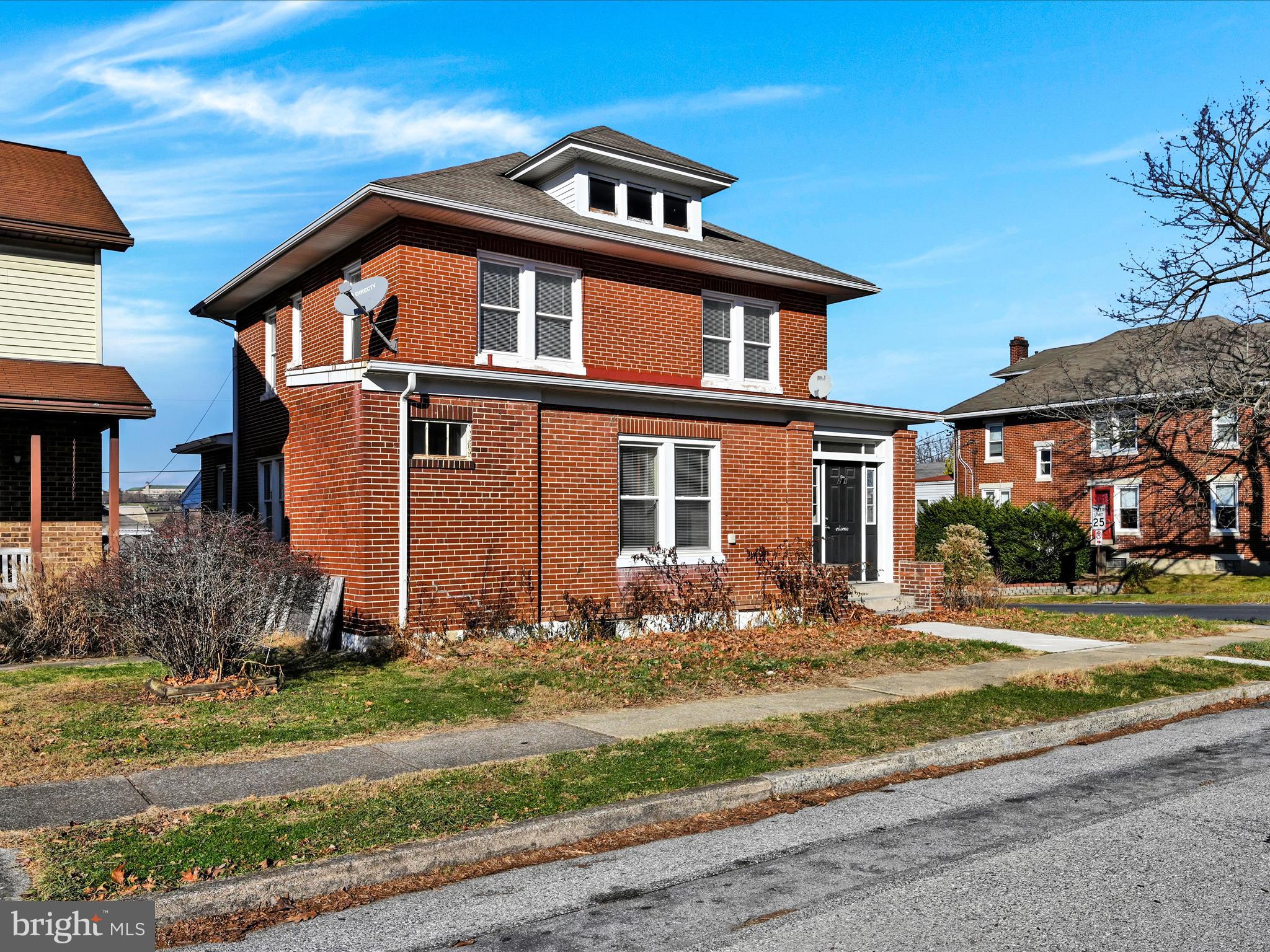 201 W GRANADA AVENUE