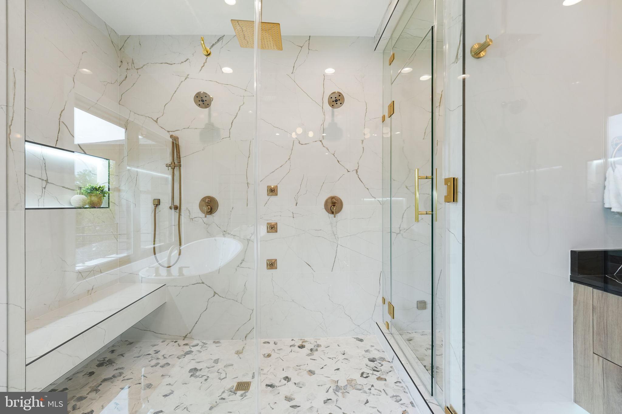 WESTBRIAR COUNTRY CLUB MANOR - Residential