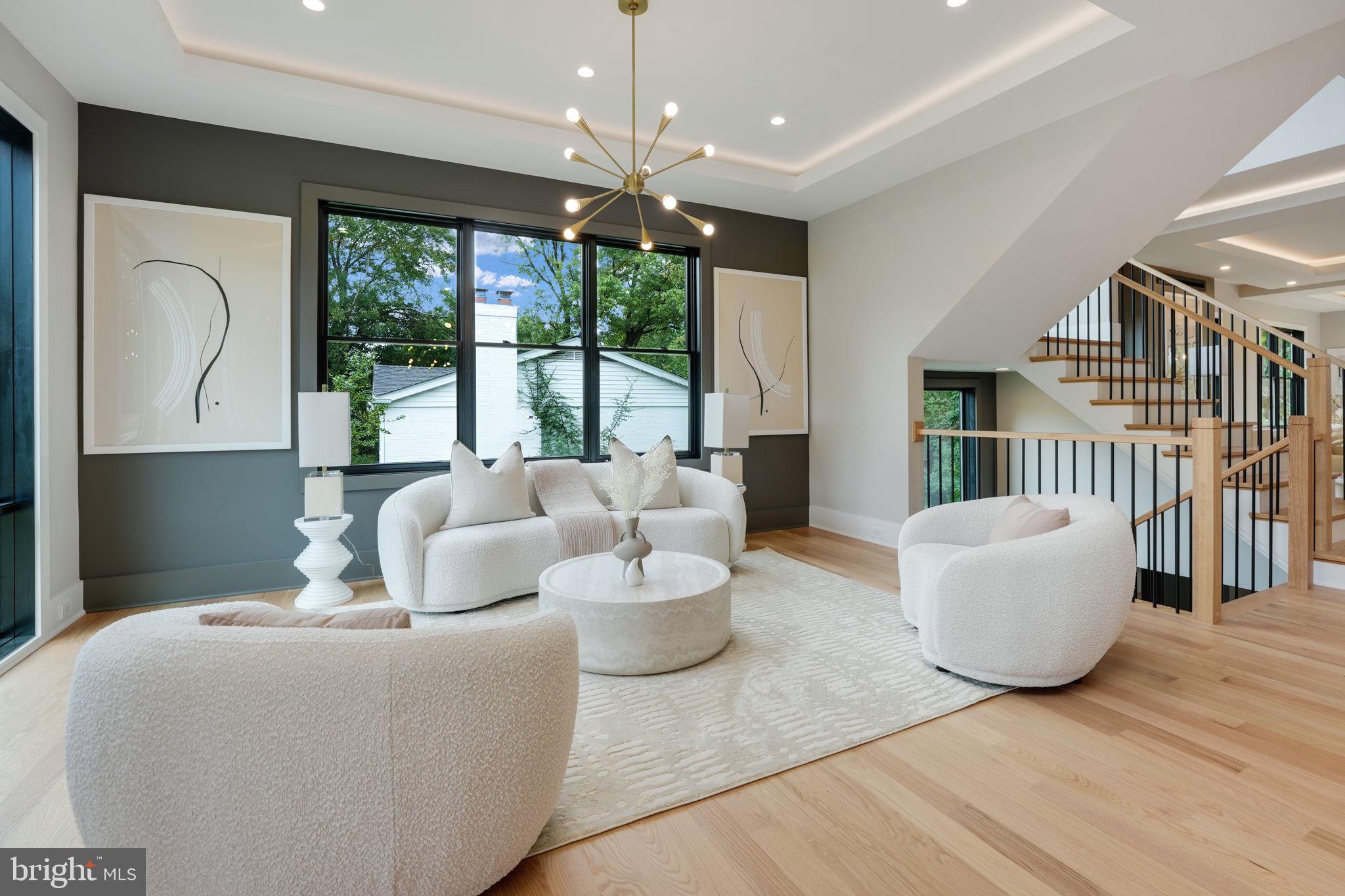 101 NIBLICK DRIVE SE