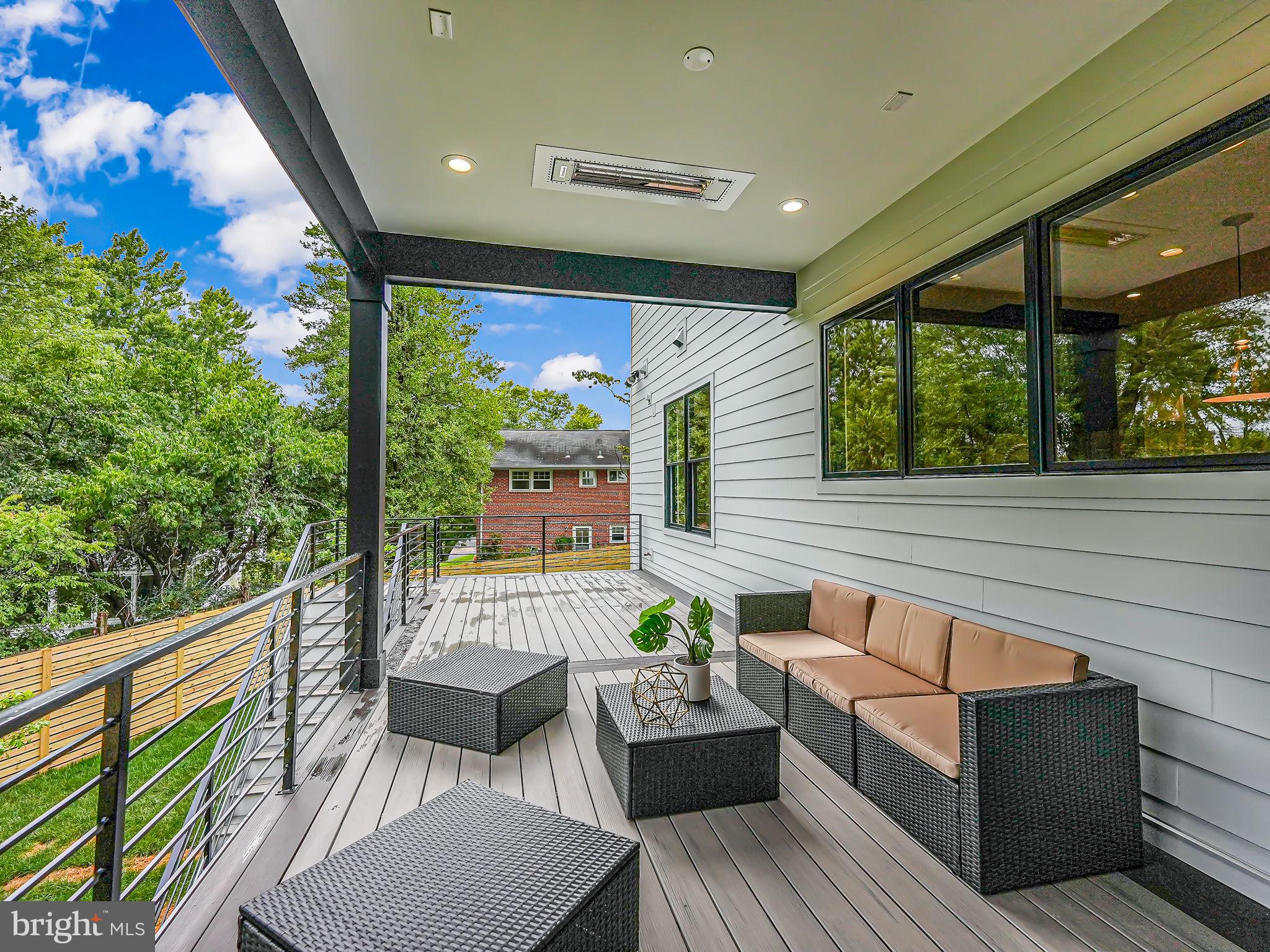 WESTBRIAR COUNTRY CLUB MANOR - Residential