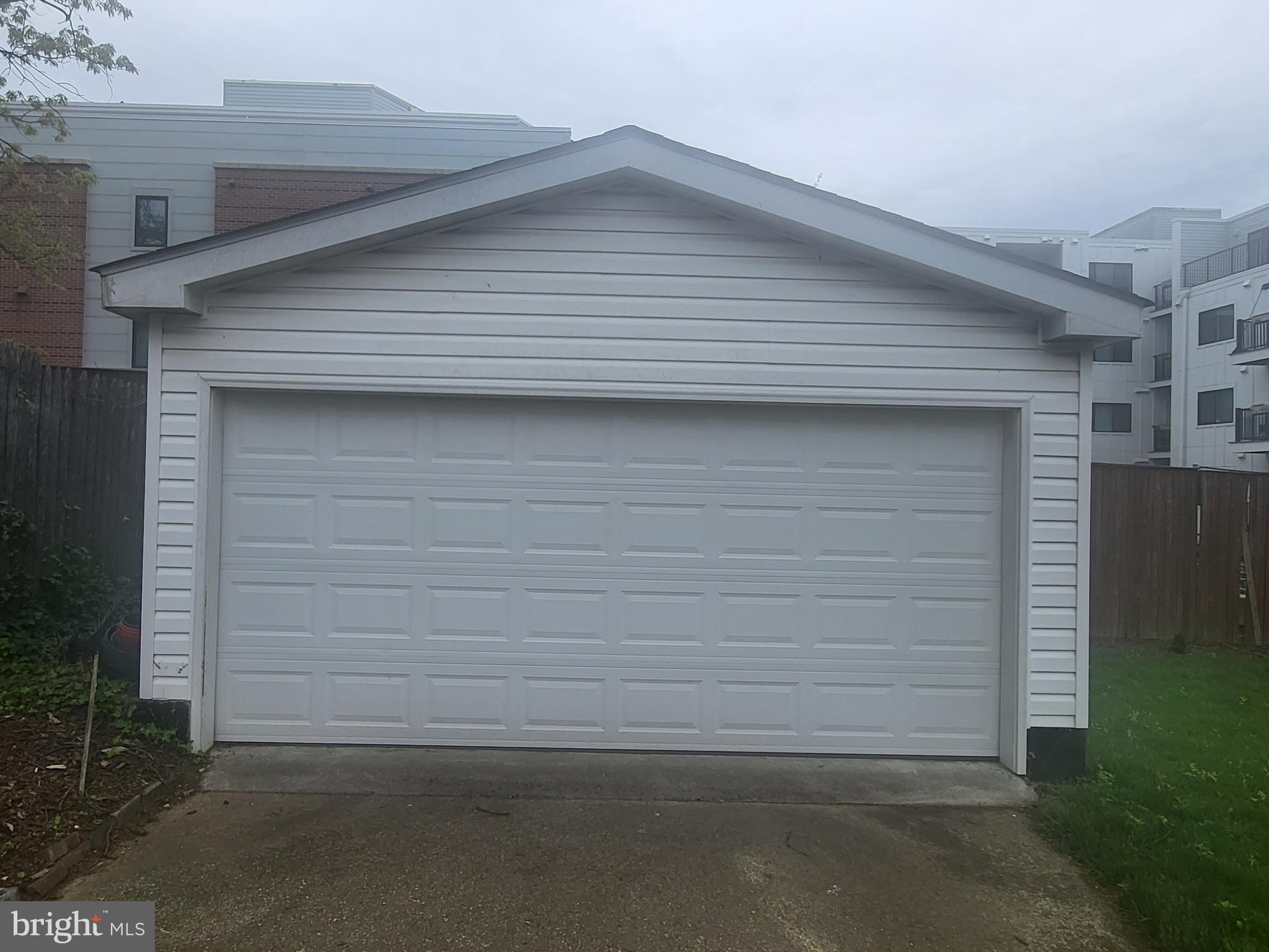 7123 CHESTNUT STREET NW