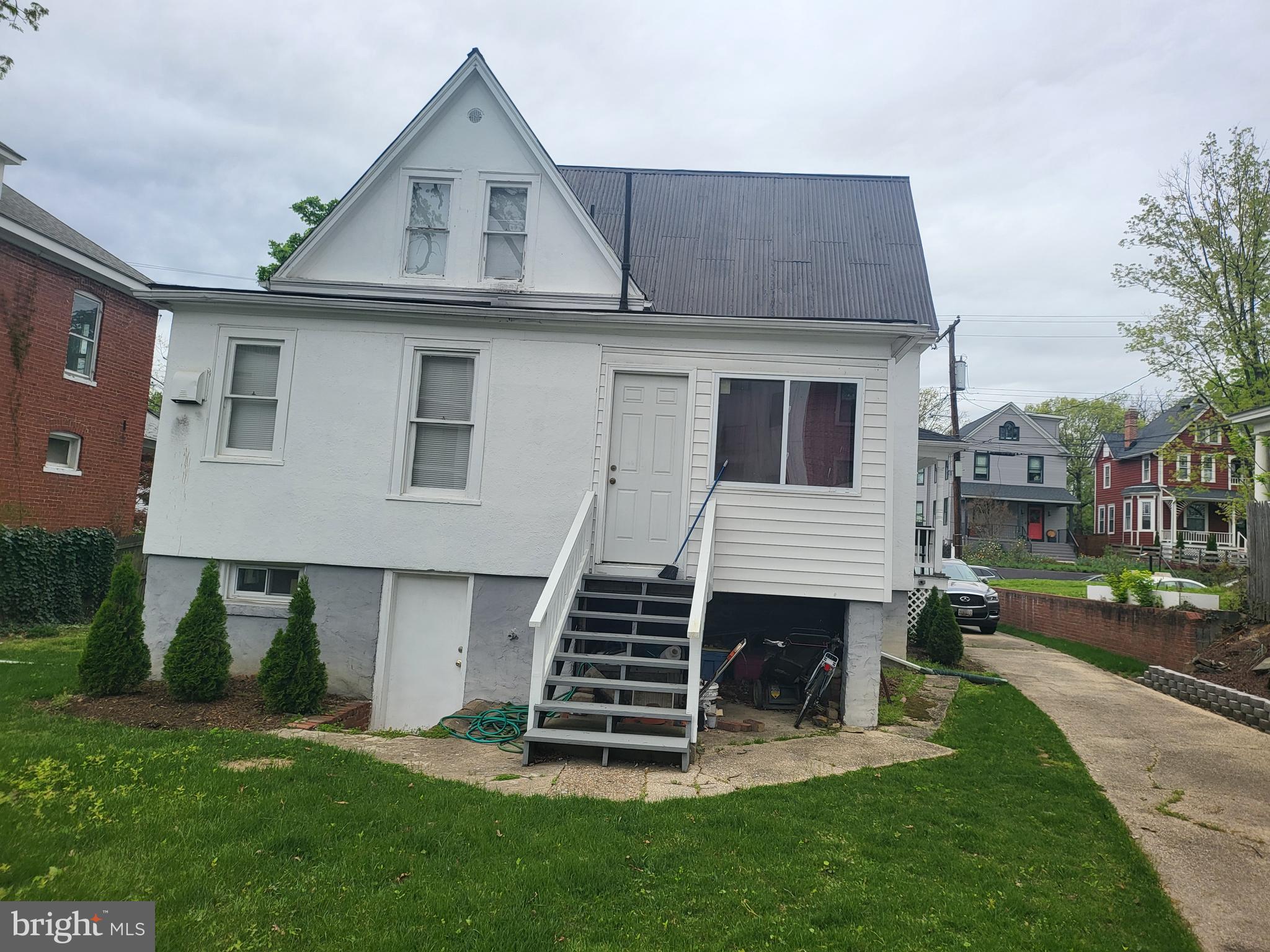 7123 CHESTNUT STREET NW