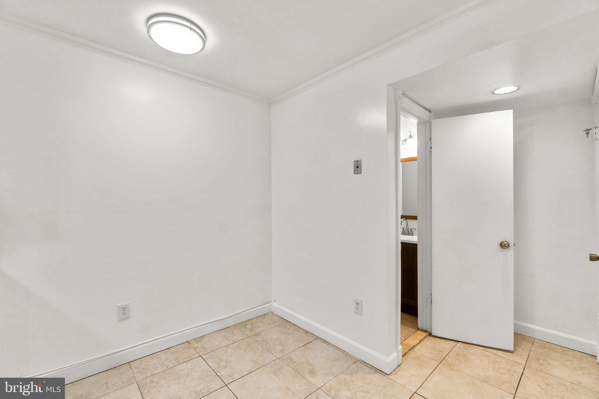 TOWNES OF GLOUCESTER - Residential