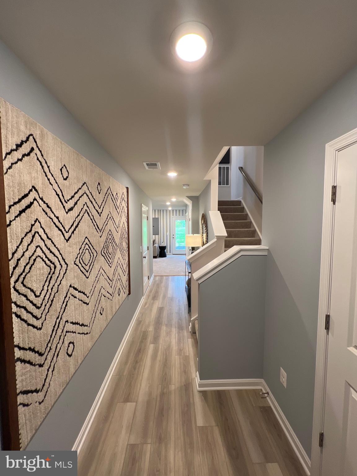 SENSENY VILLAGE - Residential