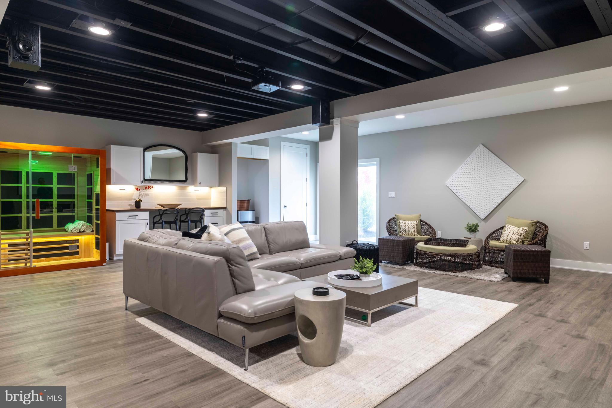 REGENCY AT WATERSIDE - Residential