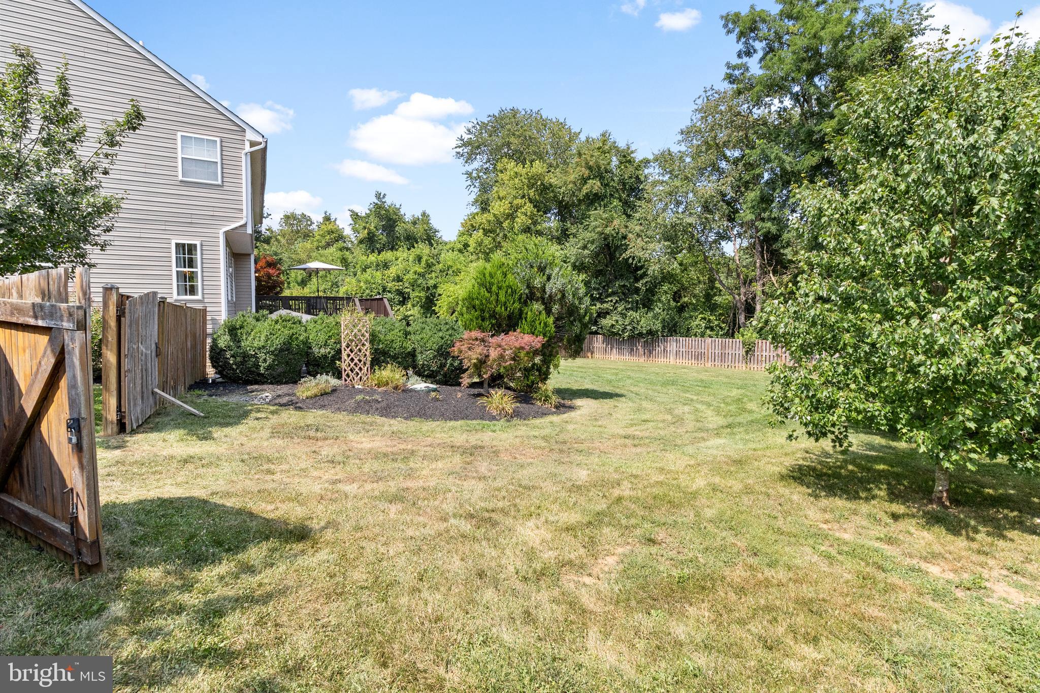 WILLOW SPRINGS ACRES - Residential