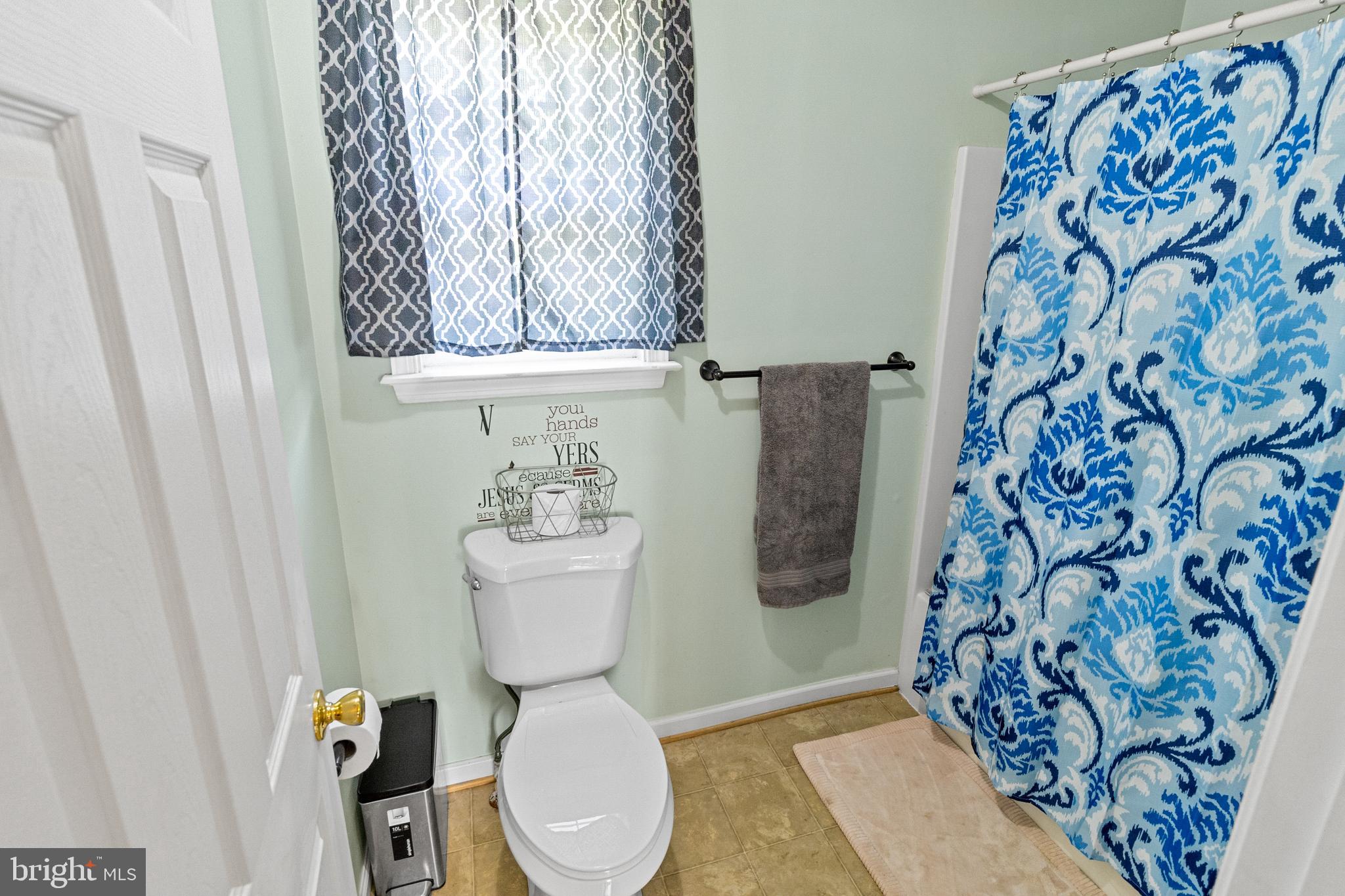 WILLOW SPRINGS ACRES - Residential