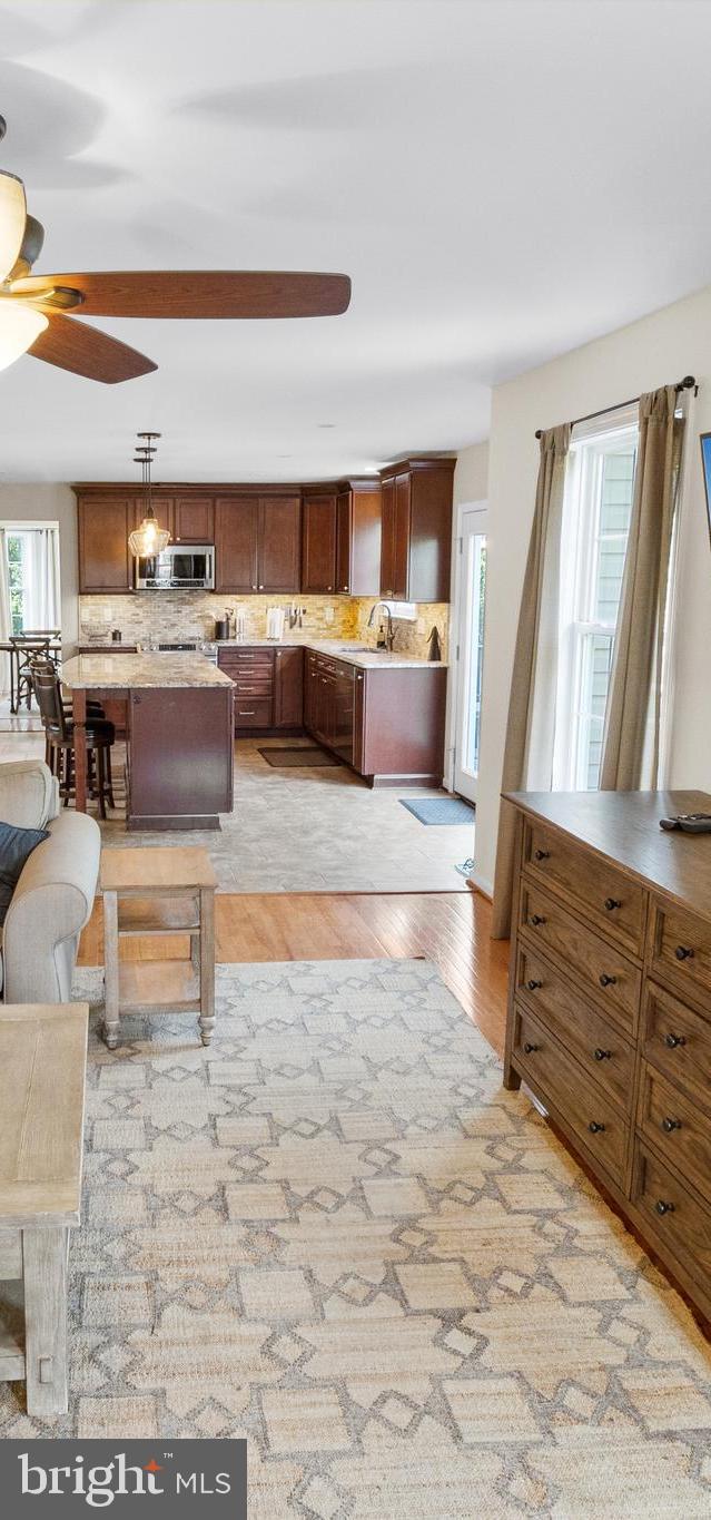 WILLOW SPRINGS ACRES - Residential