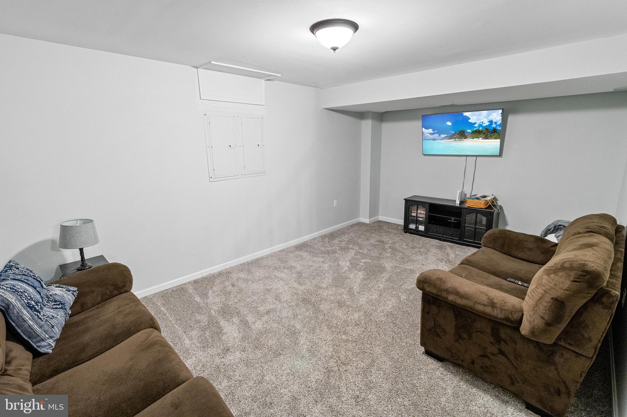 WILLOW SPRINGS ACRES - Residential