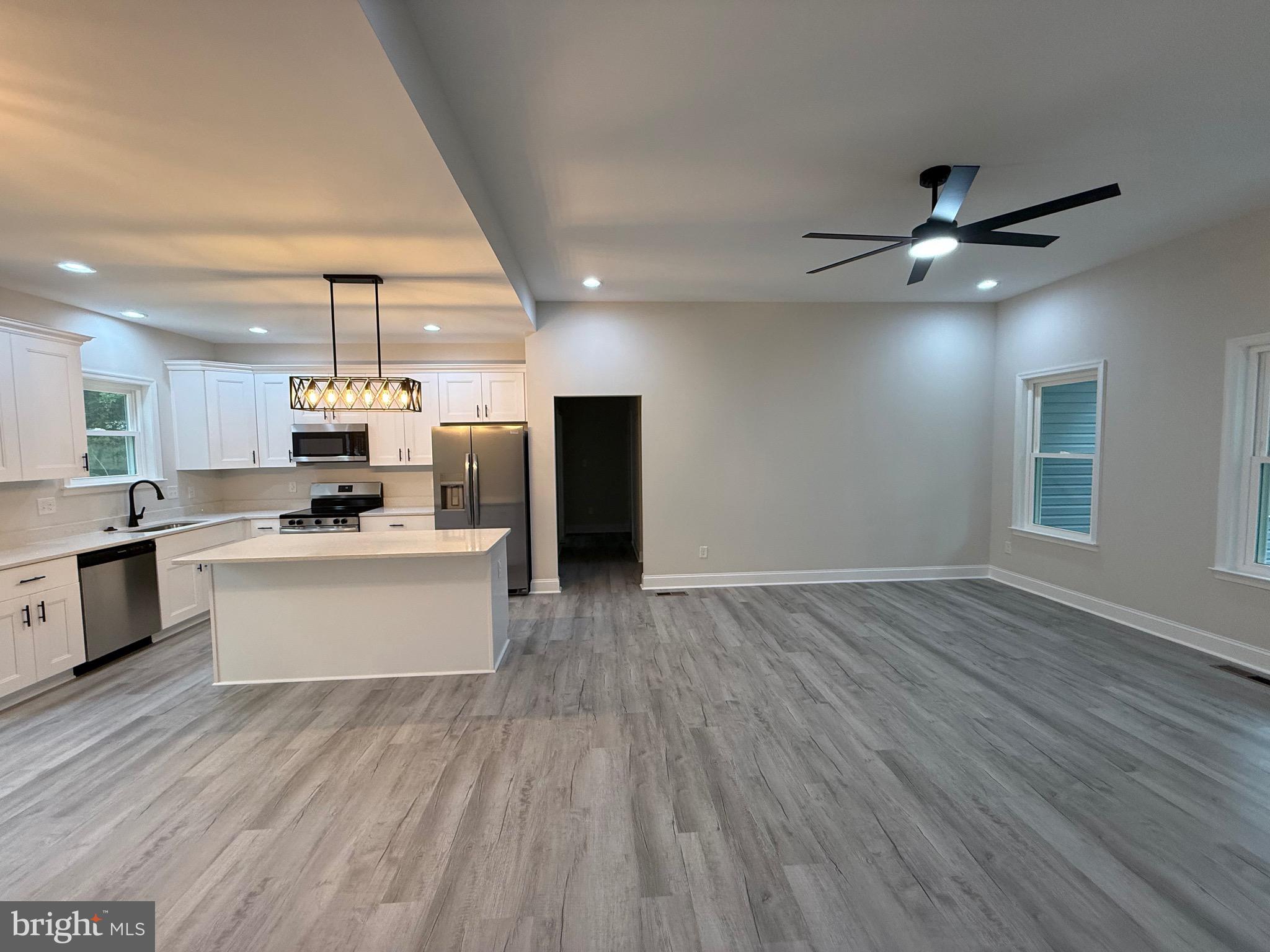 PLACID BAY ESTATES - Residential