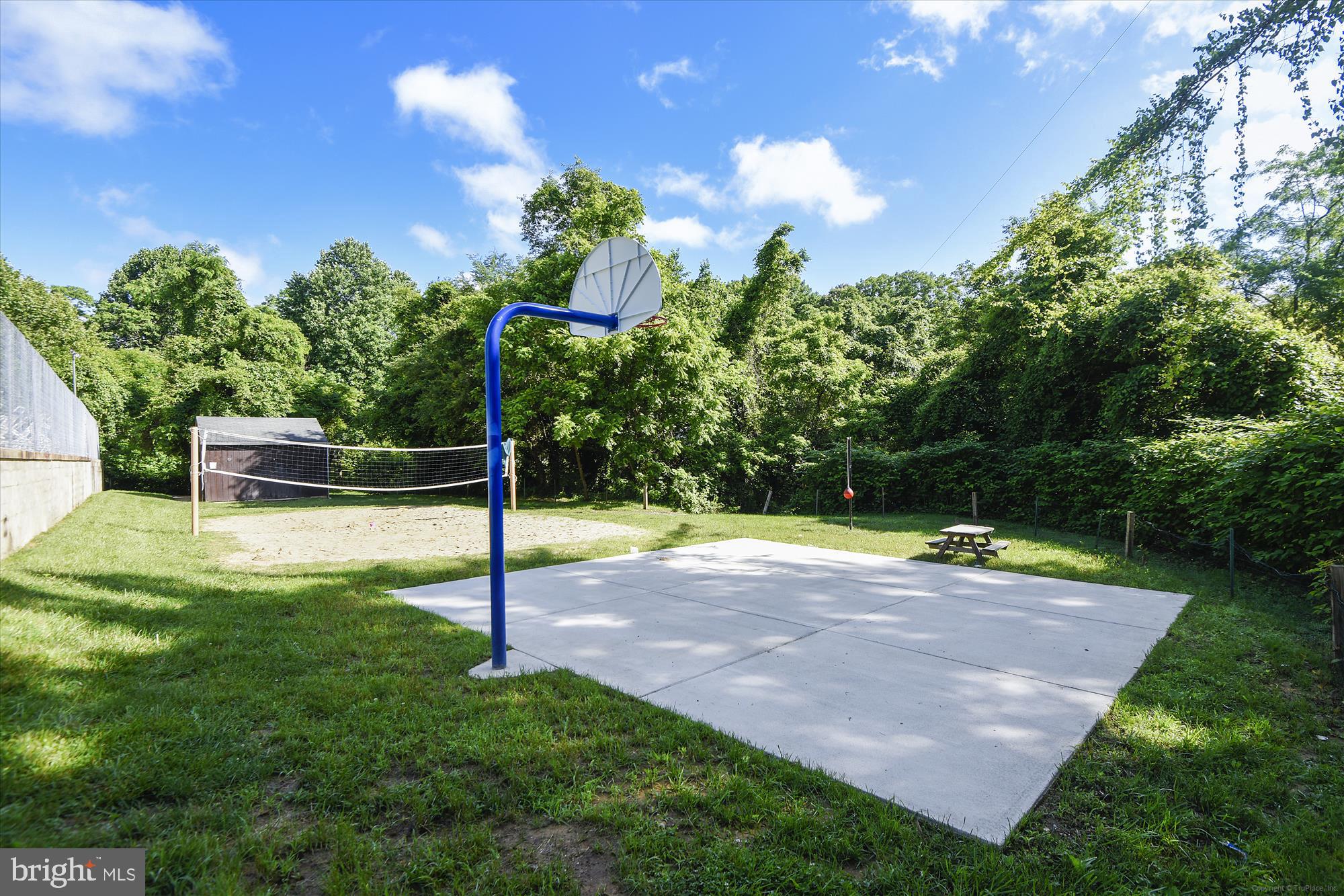 ADMIRAL HEIGHTS - Residential