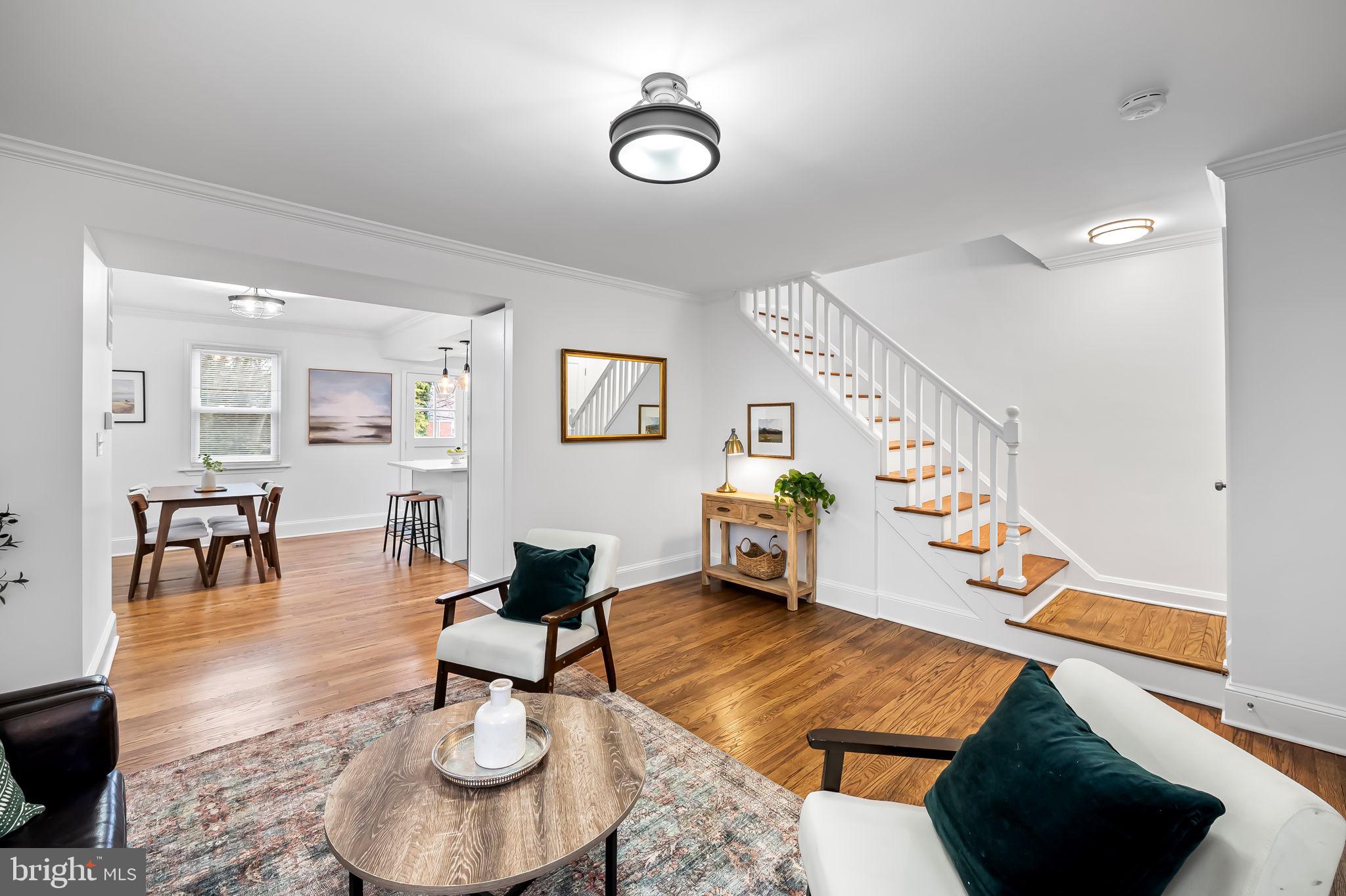 CHINQUAPIN PARK - Residential