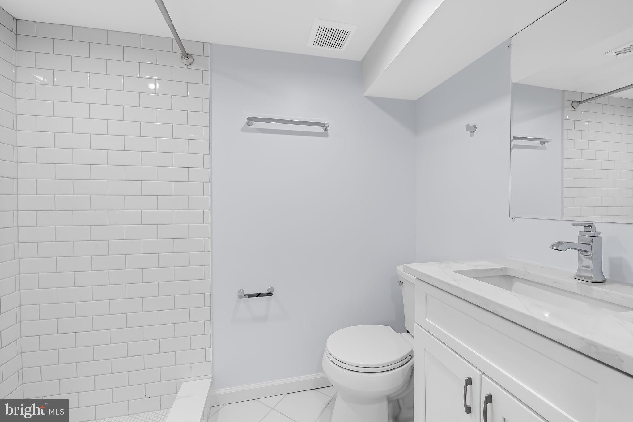 CHINQUAPIN PARK - Residential