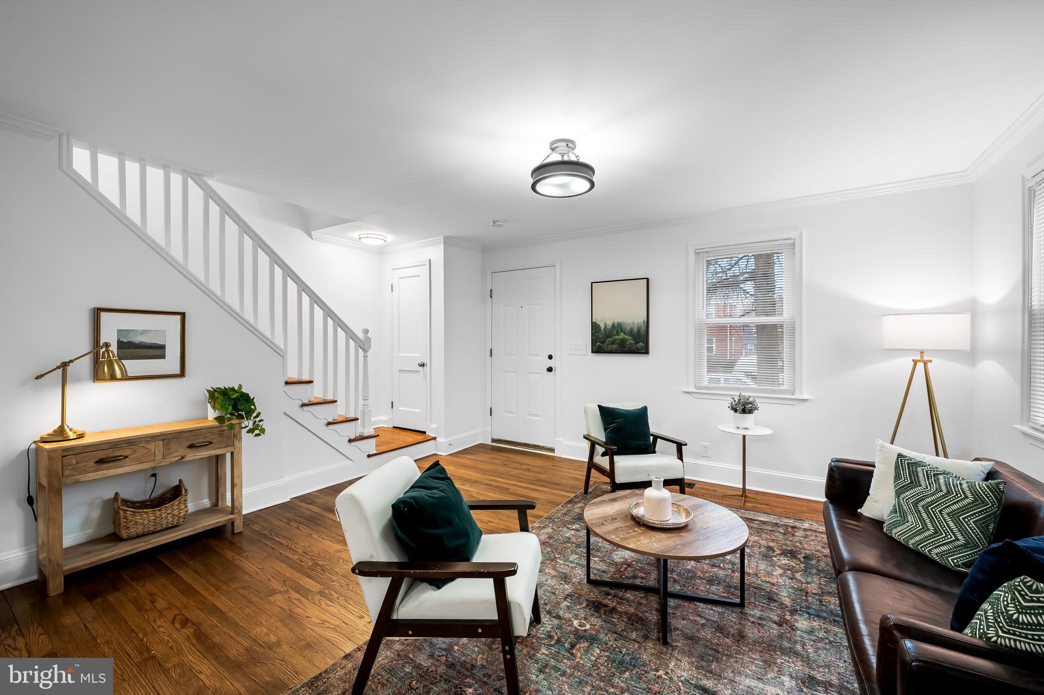 CHINQUAPIN PARK - Residential