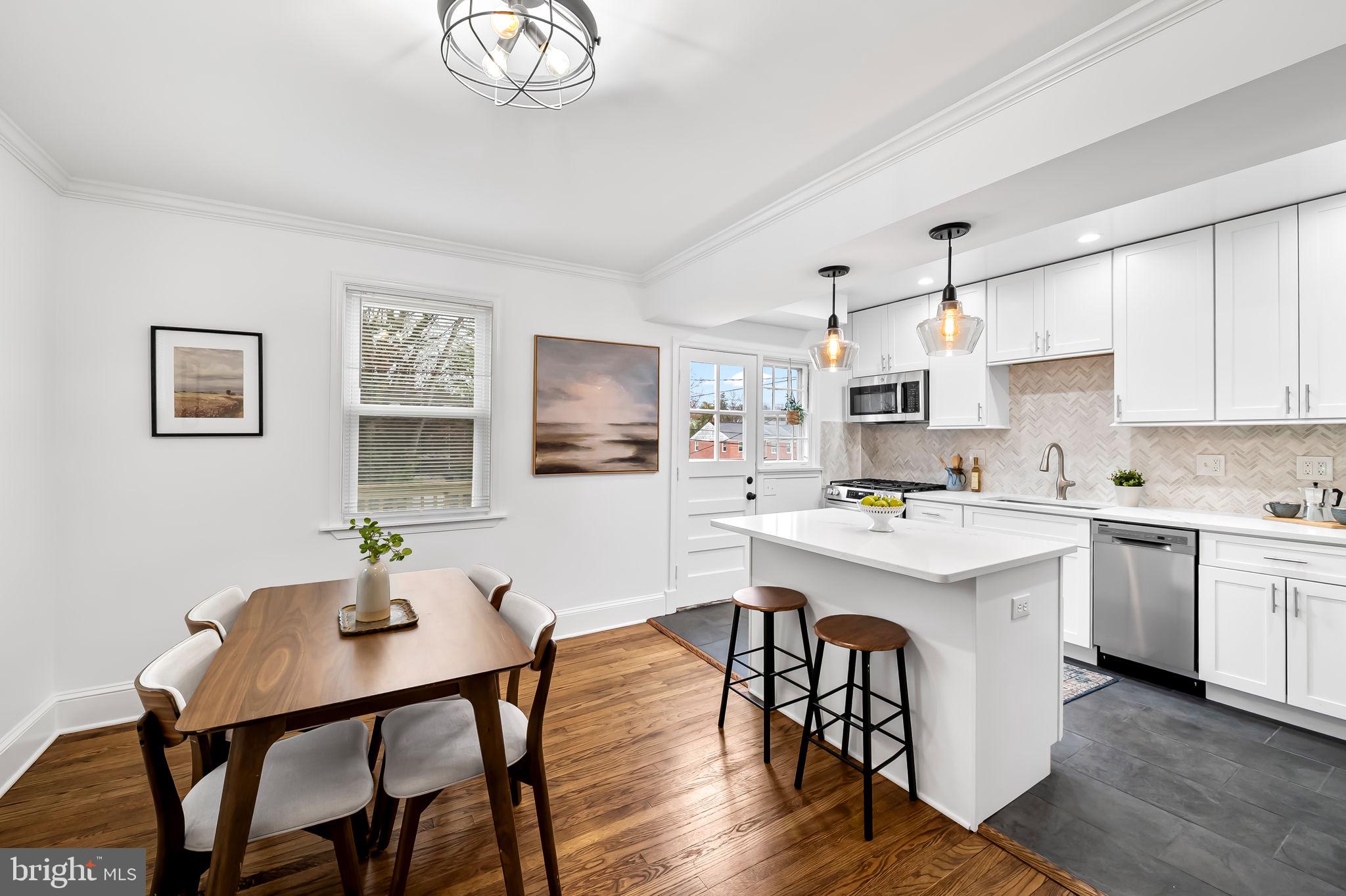 CHINQUAPIN PARK - Residential