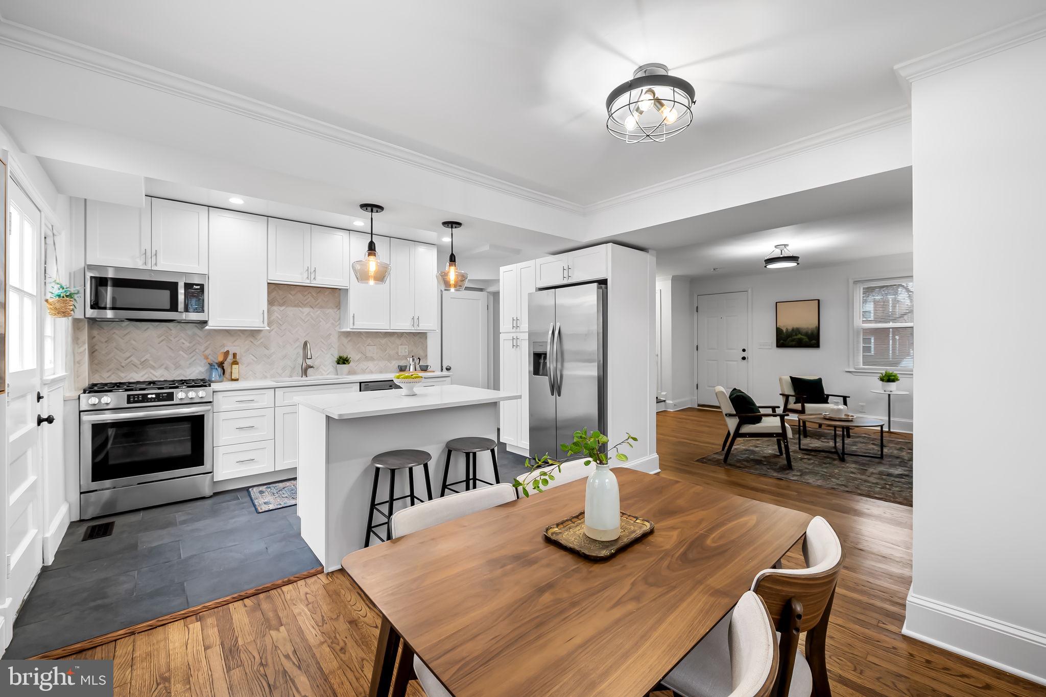 CHINQUAPIN PARK - Residential