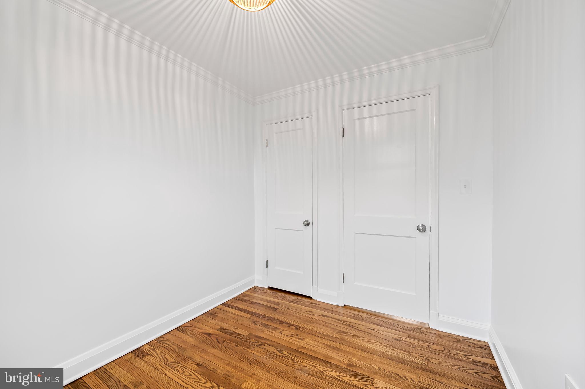 CHINQUAPIN PARK - Residential