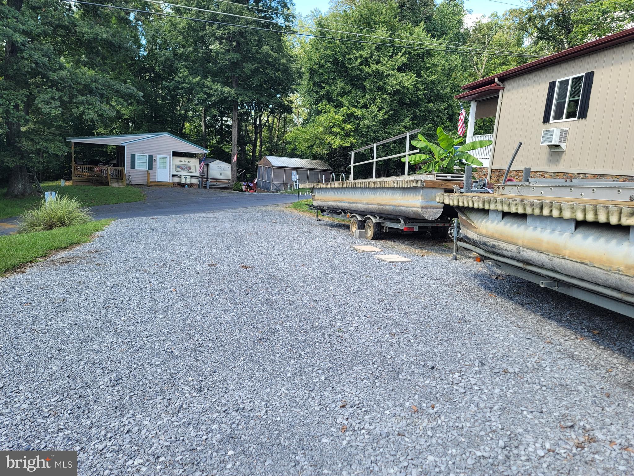 RIVER BEND - Residential